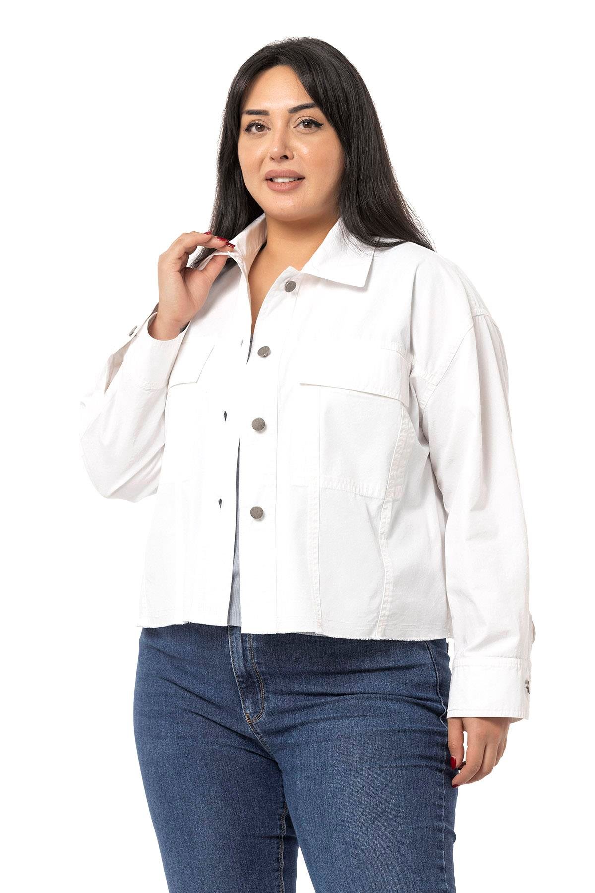 CeketDISENTIS BUYUK BEDEN CEKET BIG SIZE GENC BUYUK BEDENDISENTIS MODESTBüyük Beden Kapaklı Cepli Eteği Pis Dikişli Beyaz Ceket