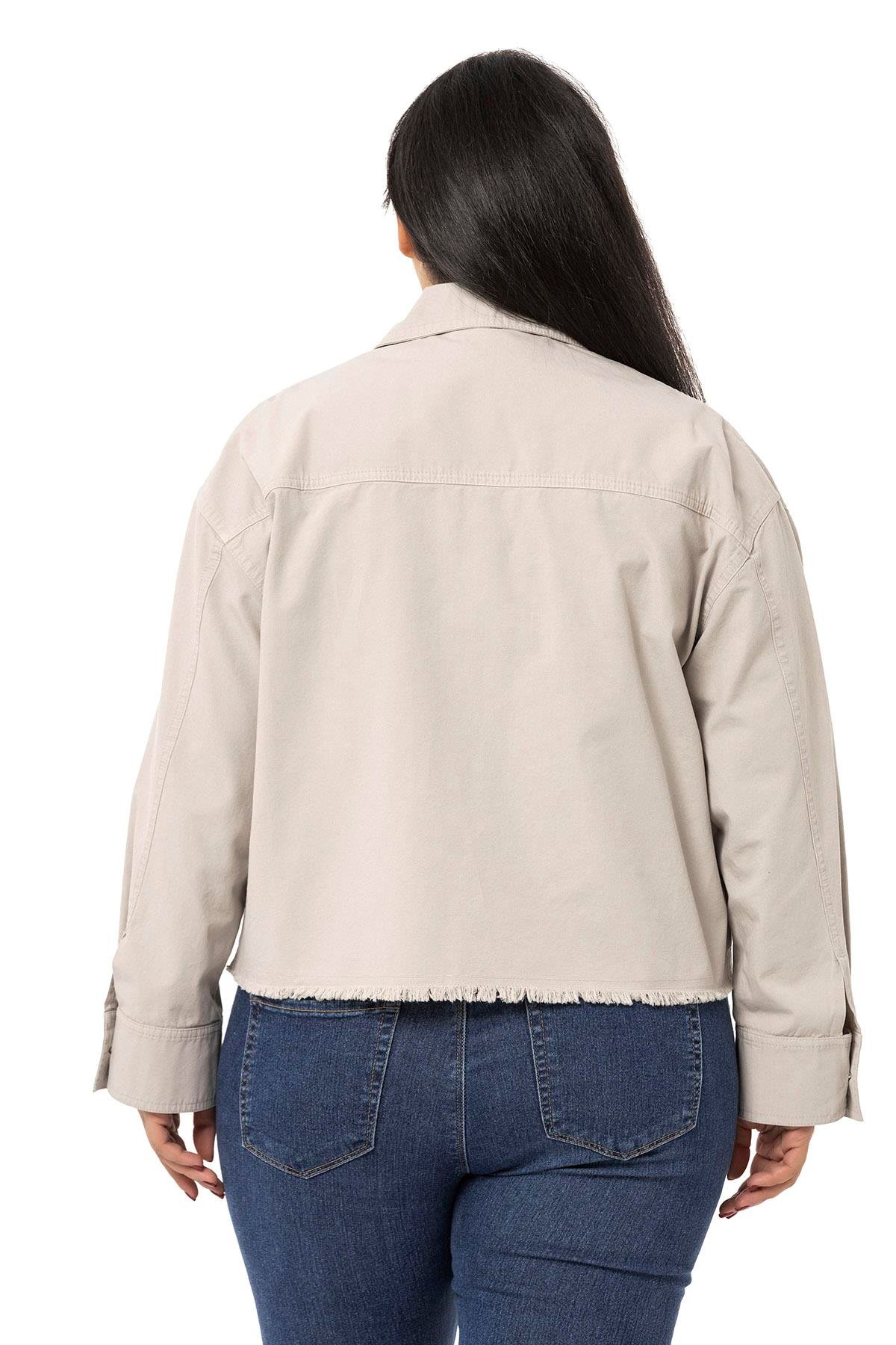 CeketDISENTIS BUYUK BEDEN CEKET BIG SIZE GENC BUYUK BEDENDISENTIS MODESTBüyük Beden Kapaklı Cepli Eteği Pis Dikişli Taş Rengi Ceket