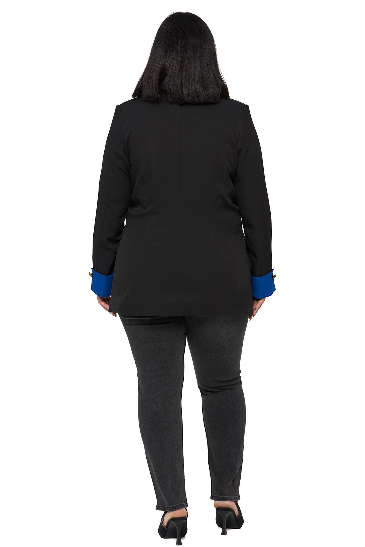 CeketDisentis Modest Büyük Beden Manşeti Kumaş Garnili Düğme Detaylı Astarlı Siyah Saks Mavi Blazer CeketDISENTIS MODESTBüyük Beden Manşeti Kumaş Garnili Düğme Detaylı Astarlı Siyah Saks Mavi Blazer Ceket