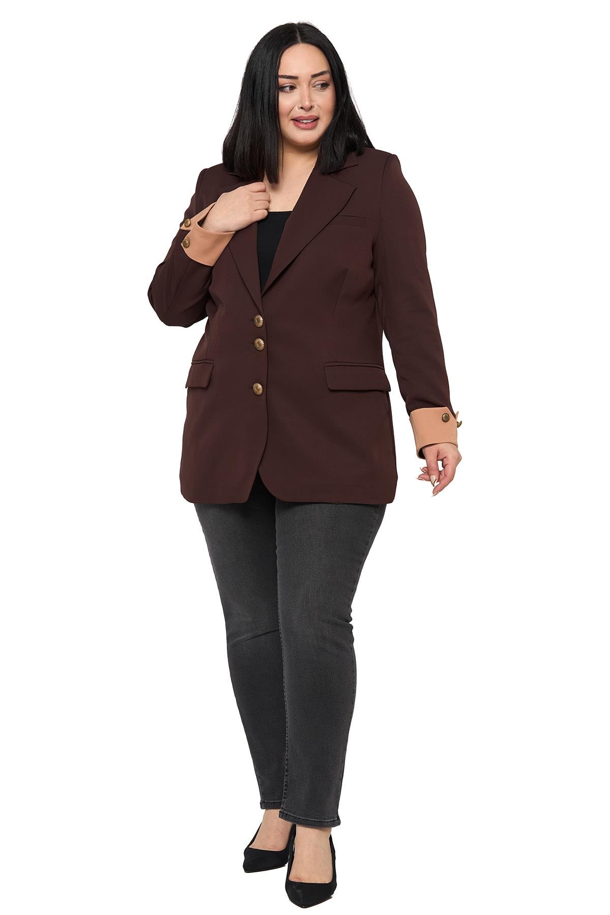 CeketDisentis Modest Büyük Beden Manşeti Kumaş Garnili Düğme Detaylı Astarlı Kahverengi Vizon Blazer CeketDISENTIS MODESTBüyük Beden Manşeti Kumaş Garnili Düğme Detaylı Astarlı Kahverengi Vizon Blazer Ceket