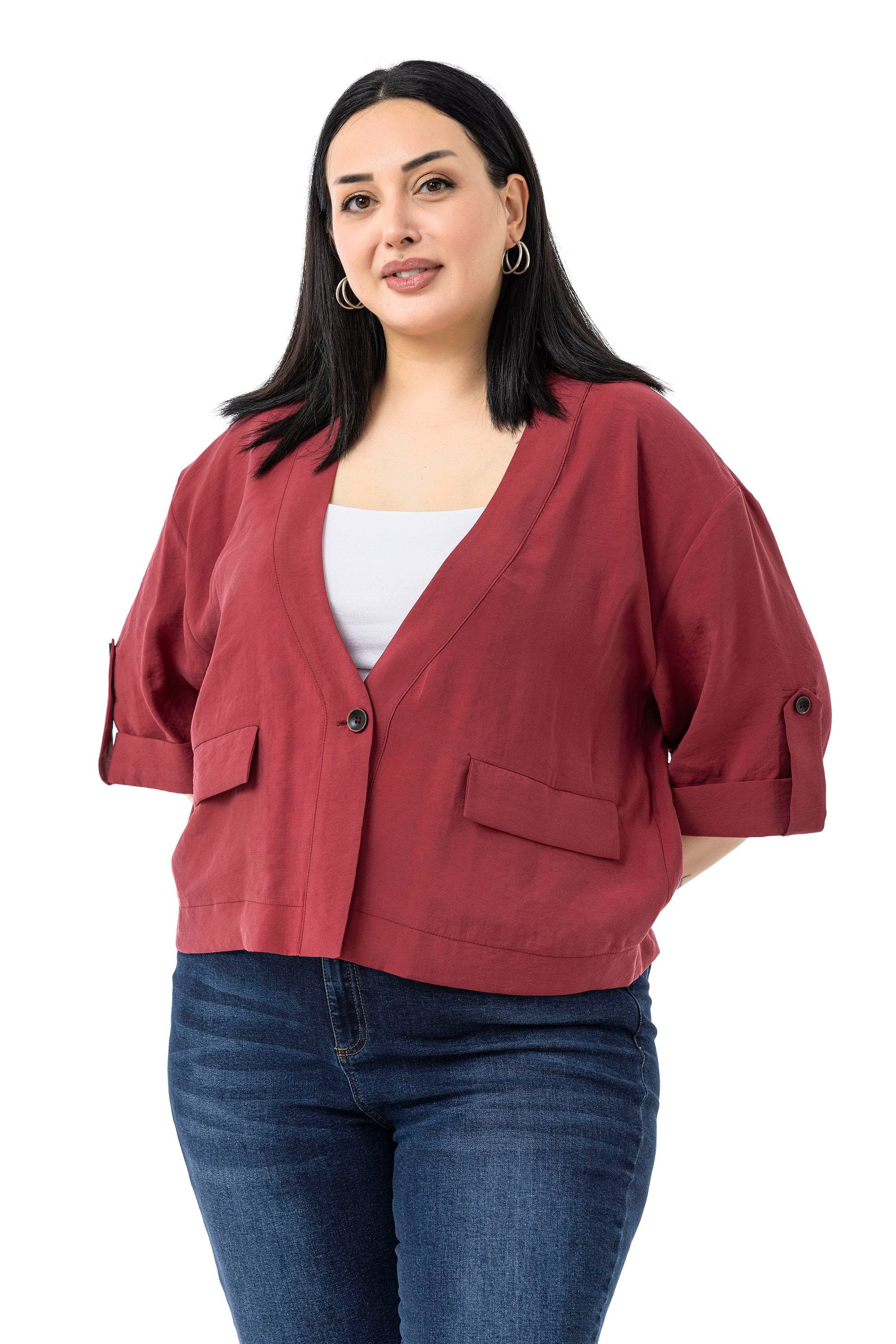 JacketsDisentis Modest Büyük Beden Tek Düğmeli Düşük Yarım Kollu Apoletli Cepli Kısa Bordo CeketDISENTIS MODESTBüyük Beden Tek Düğmeli Düşük Yarım Kollu Apoletli Cepli Kısa Bordo Ceket