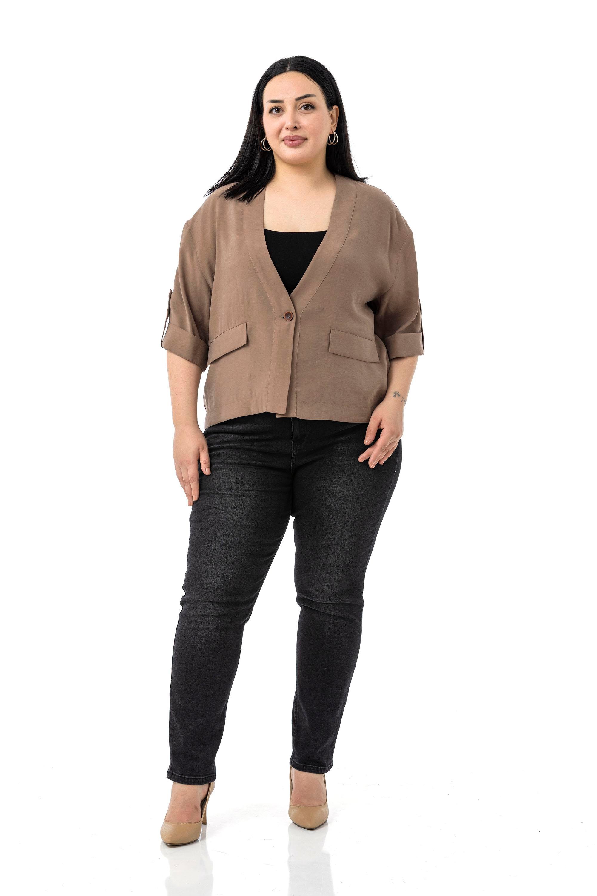 JacketsDisentis Modest Büyük Beden Tek Düğmeli Düşük Yarım Kollu Apoletli Cepli Kısa Kahverengi CeketDISENTIS MODESTBüyük Beden Tek Düğmeli Düşük Yarım Kollu Apoletli Cepli Kısa Kahverengi Ceket