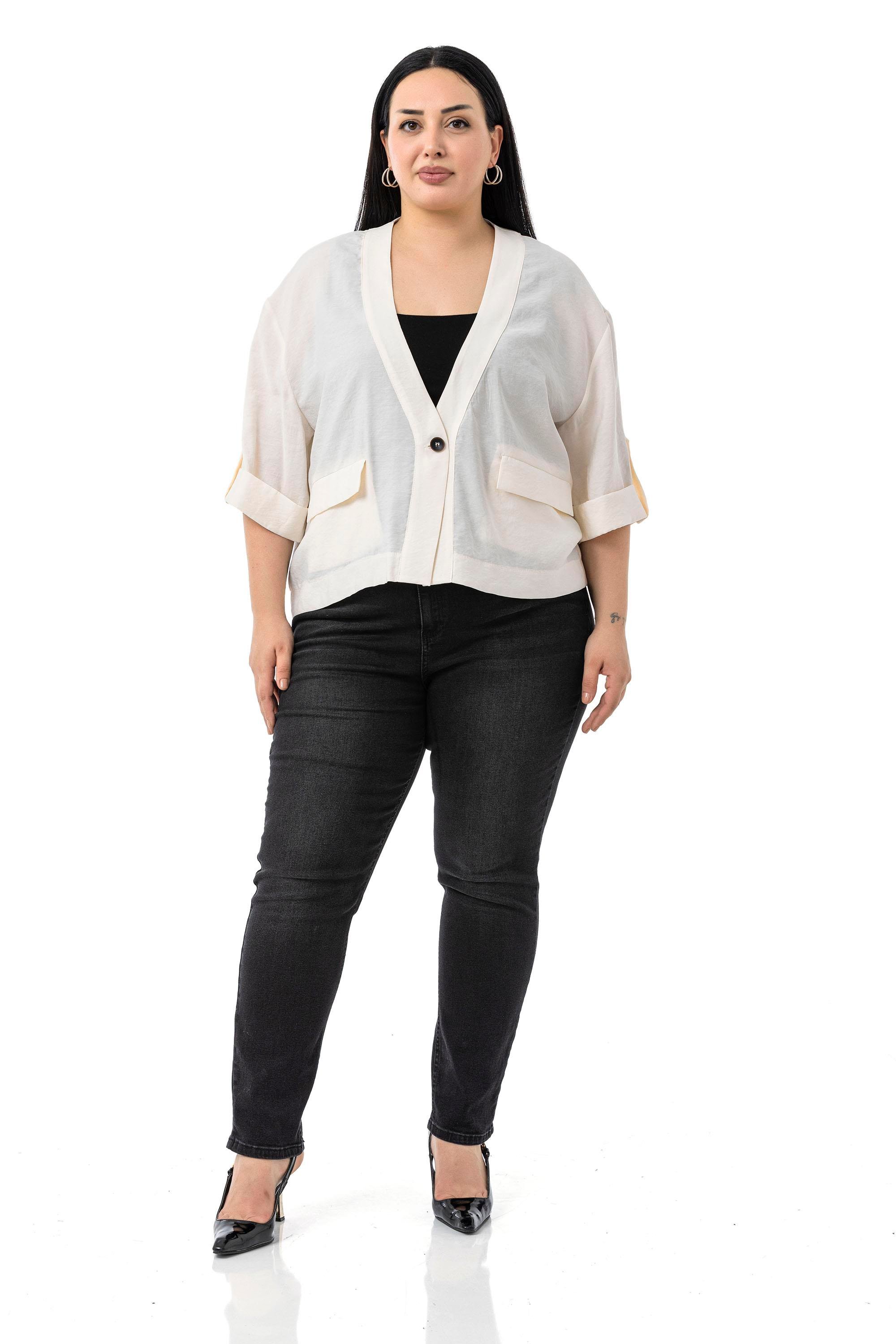 JacketsDisentis Modest Büyük Beden Tek Düğmeli Düşük Yarım Kollu Apoletli Cepli Kısa Bej Rengi CeketDISENTIS MODESTBüyük Beden Tek Düğmeli Düşük Yarım Kollu Apoletli Cepli Kısa Bej Rengi Ceket