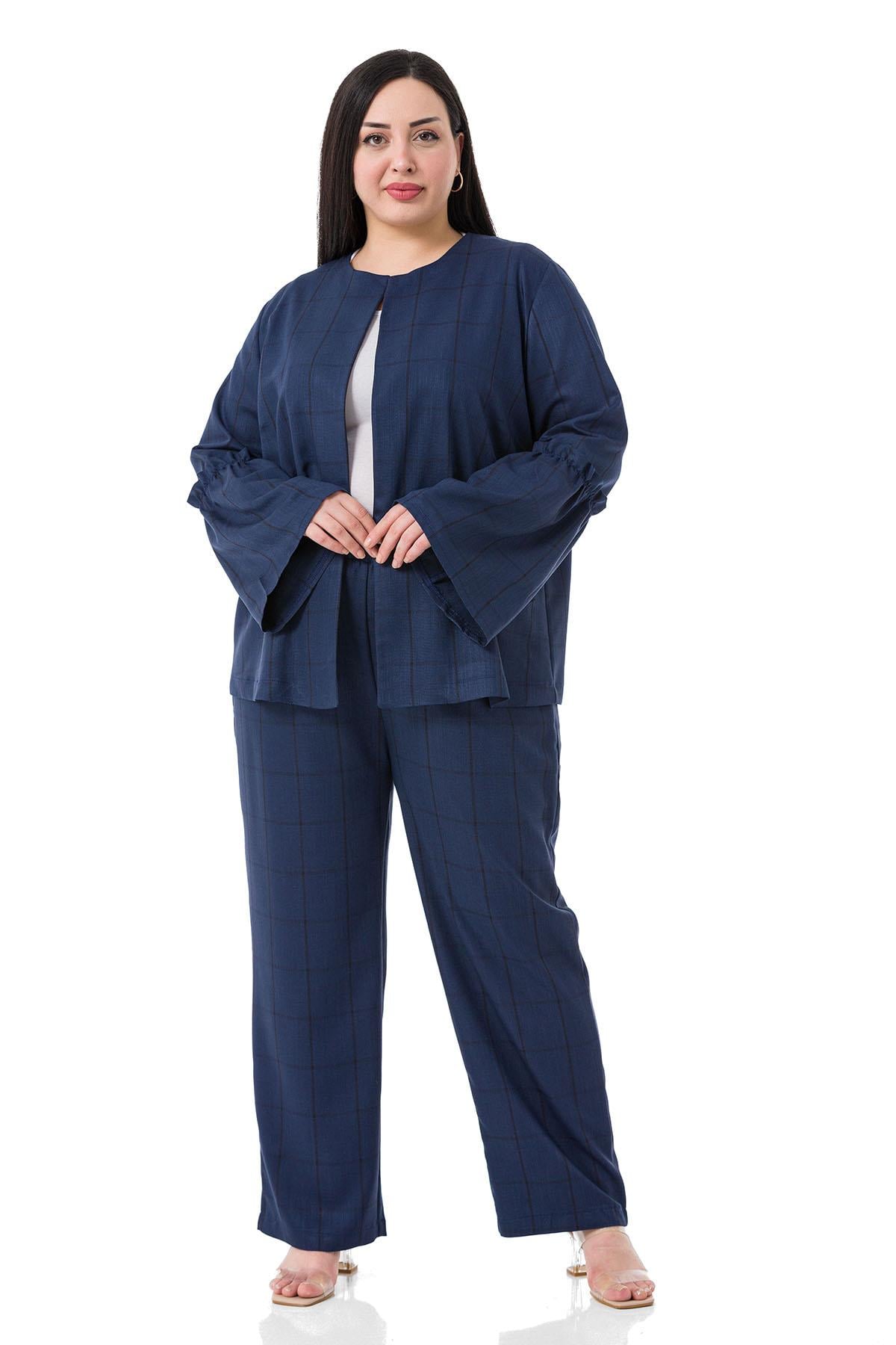 Jacket&Pants SetsDISENTIS MODEST GENC BUYUK BEDEN CEKET PANTOLON TAKIMDISENTIS MODESTBüyük Beden Ekoseli Ceket Pantolon Lacivert  İkili Takım