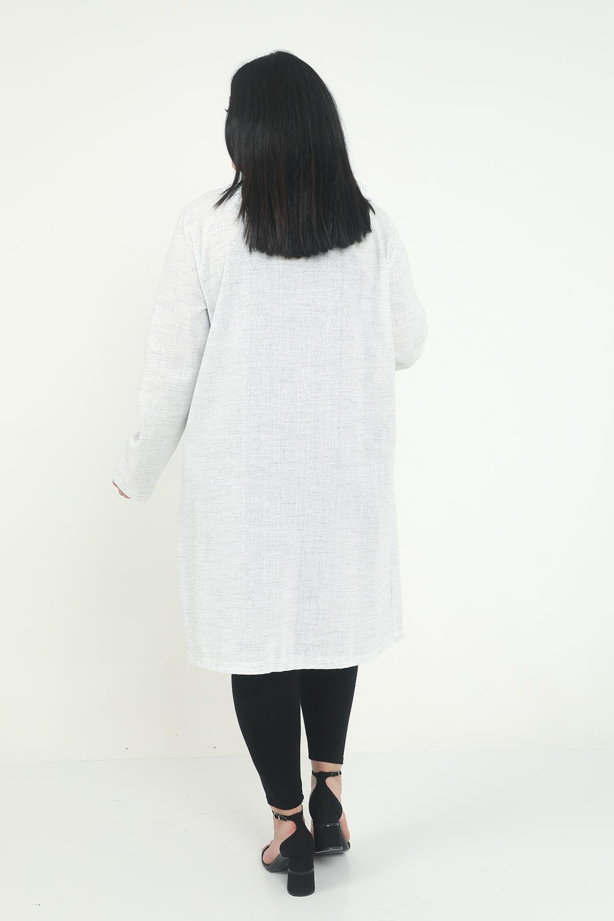 JacketsRound Neck Unlined White Jacket with PocketsdisentisRound Neck Unlined White Jacket with Pockets