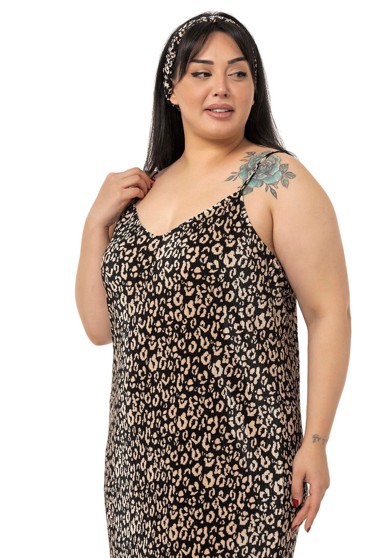 ELBİSEDISENTIS MODEST GENC BUYUK BEDEN IP ASKILI UZUN ELBISEDISENTIS MODESTBüyük Beden Ayarlanabilir Askılı Saç Bantlı Kraşlı Saten Siyah Elbise 