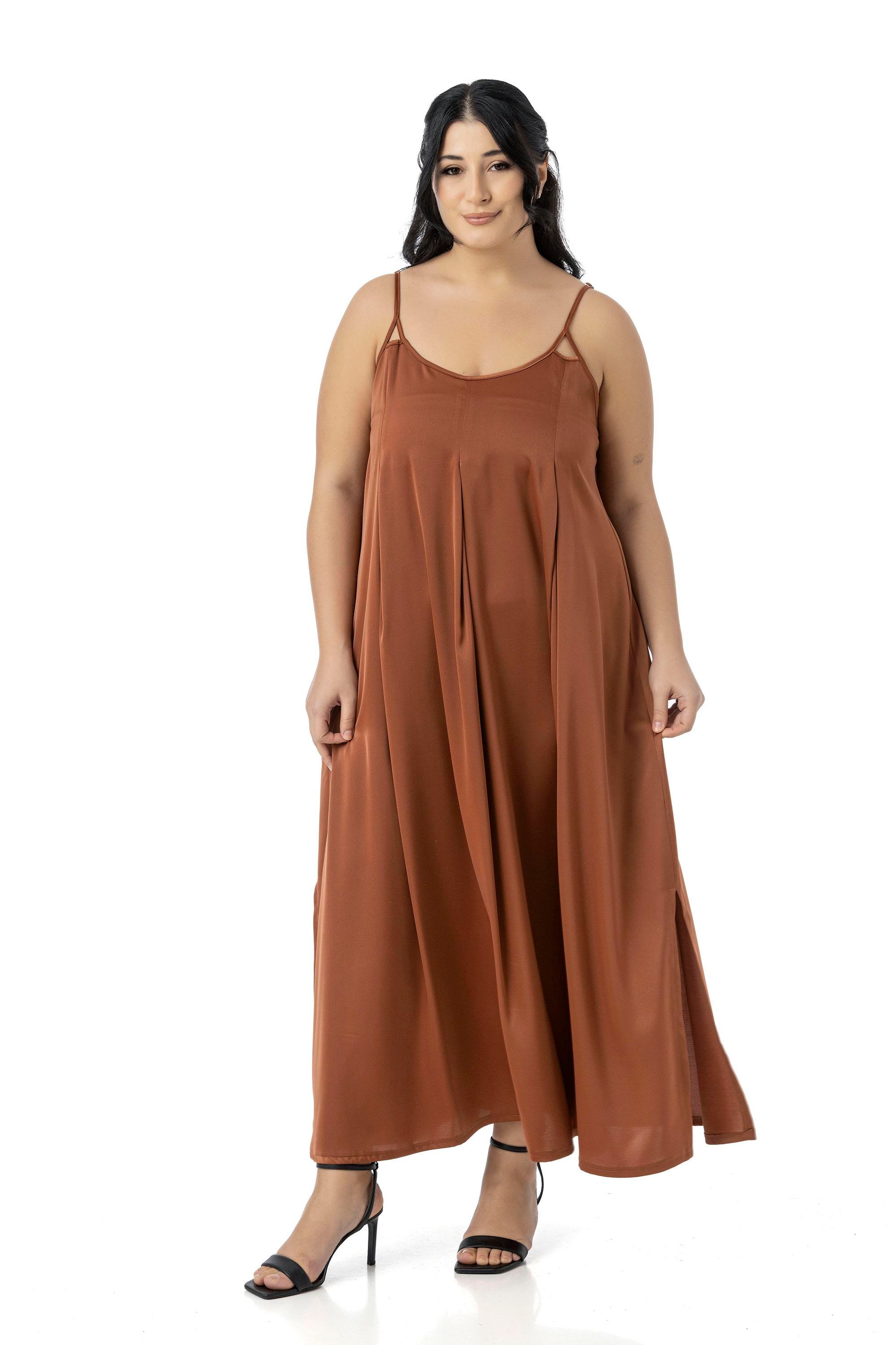 ELBİSEDisentis Modest Büyük Beden Ayarlanabilir İnce Askılı Derin Plikaşe Detaylı Yırtmaçlı Saten Uzun Tarçın ElbiseDISENTIS MODESTBüyük Beden Ayarlanabilir İnce Askılı Derin Plikaşe Detaylı Yırtmaçlı Saten Uzun Tarçın Elbise