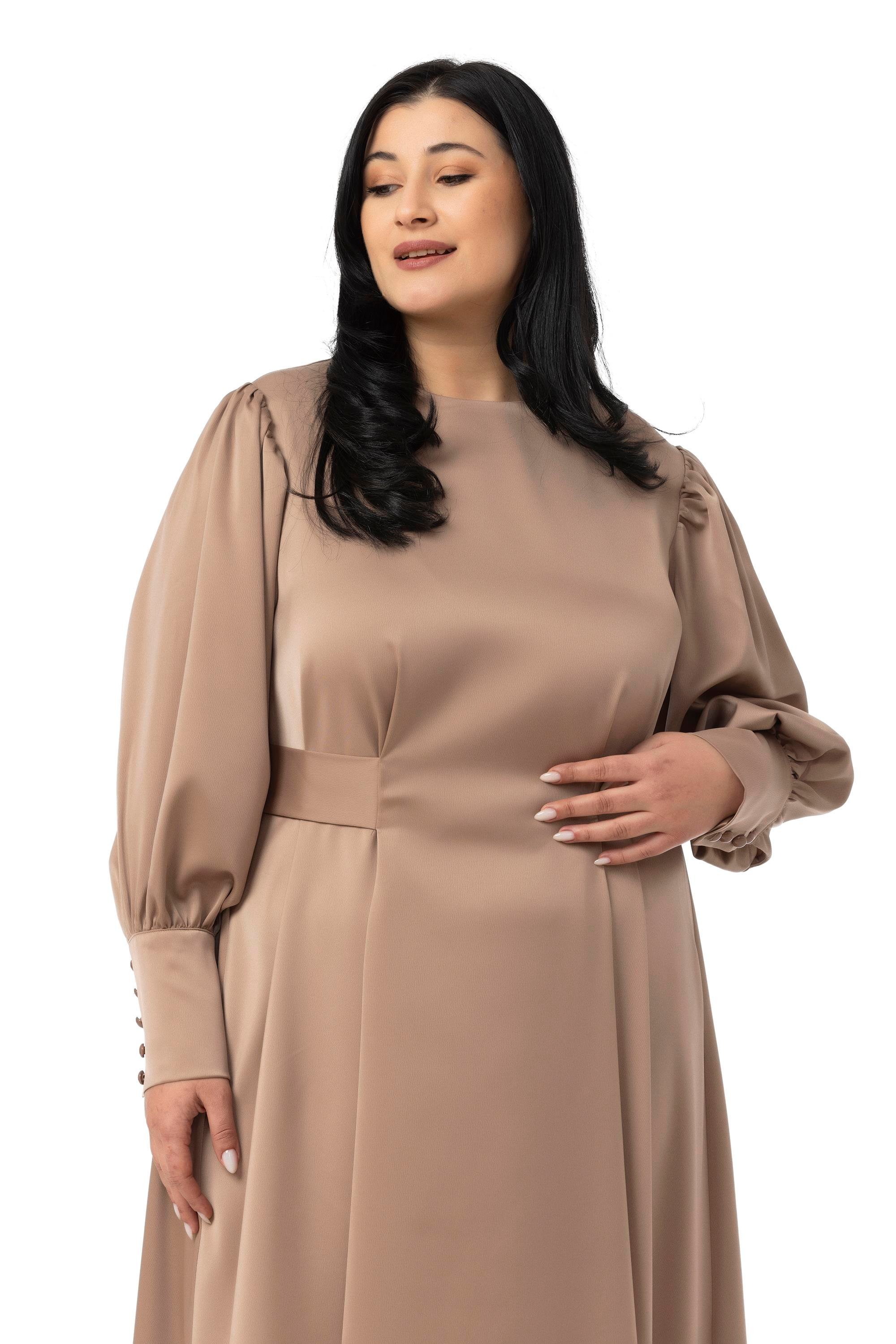 ELBİSEDisentis Modest Büyük Beden Büzgülü Kollu Kuşak Detaylı Uzun Saten Vizon ElbiseDISENTIS MODESTBüyük Beden Büzgülü Kollu Kuşak Detaylı Uzun Saten Vizon Elbise