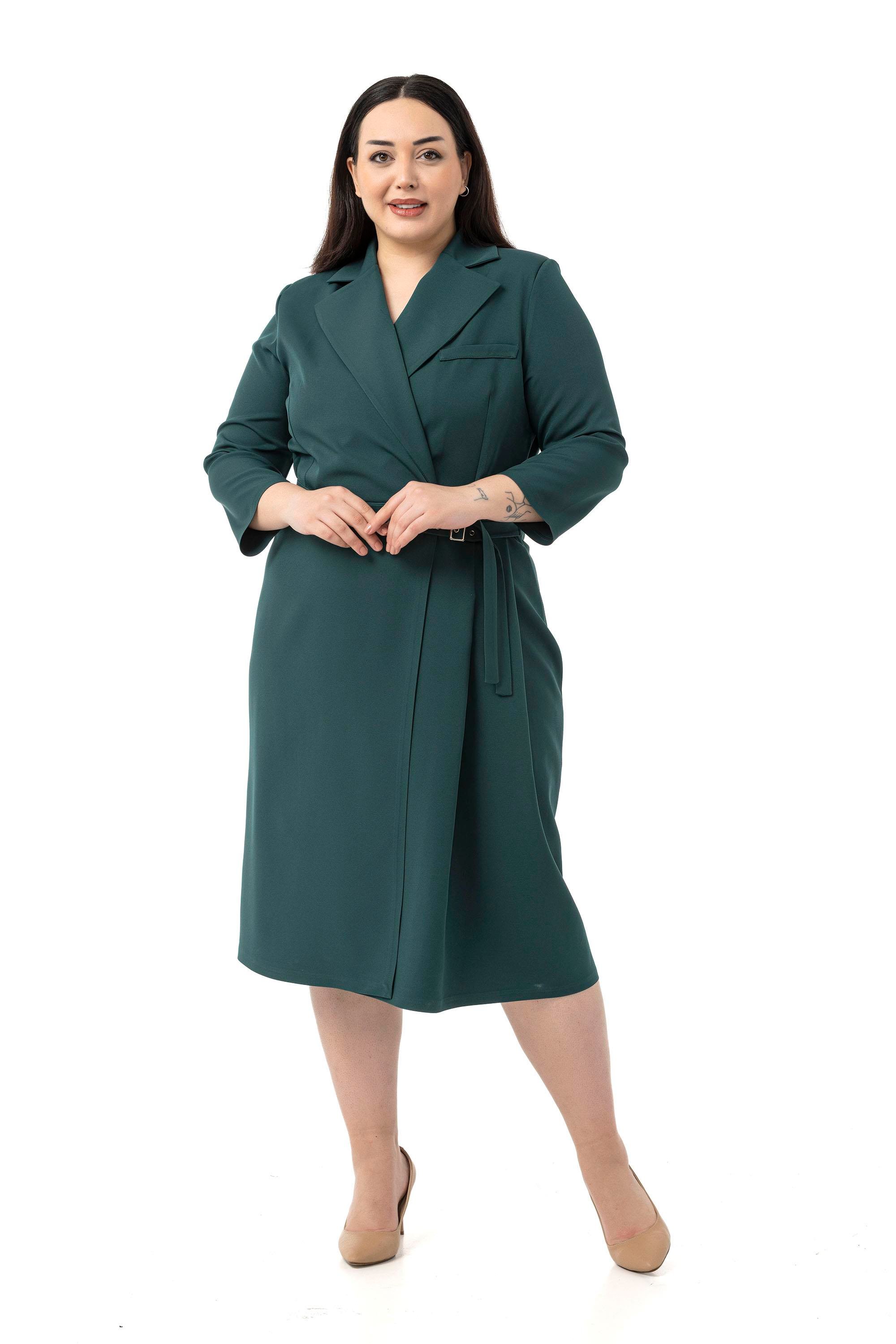 ELBİSEDisentis Modest Büyük Beden Kruvaze Yaka Truvakar Kol Pileli Midi Zümrüt Yeşili ElbiseDISENTIS MODESTBüyük Beden Kruvaze Yaka Truvakar Kol Pileli Midi Zümrüt Yeşili Elbise