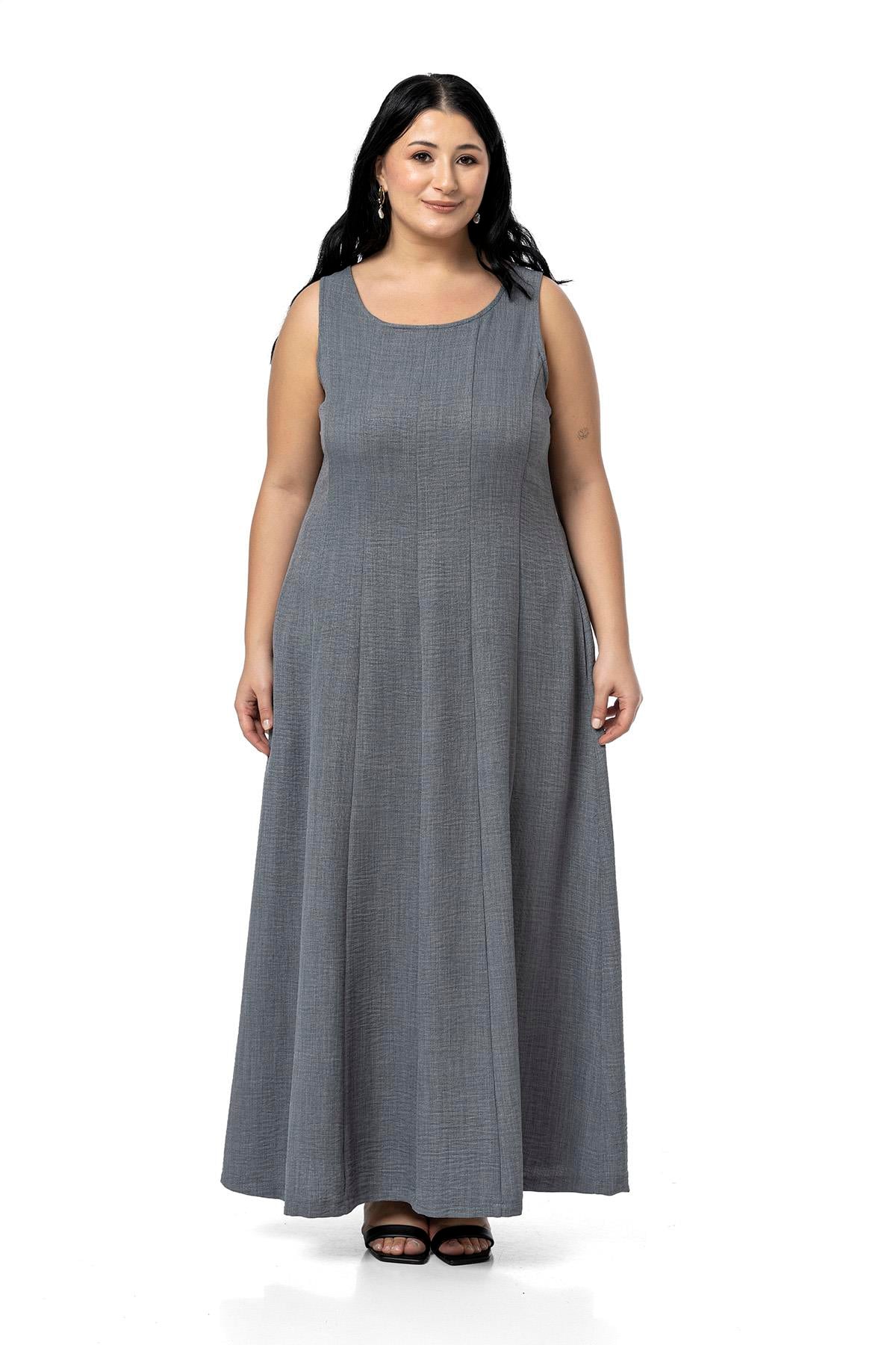 DressesDisentis Modest Büyük Beden Sırtı Gipeli Yanlarda Cepli Kolsuz Uzun Gri Elbise  DISENTIS MODESTBüyük Beden Sırtı Gipeli Yanlarda Cepli Kolsuz Uzun Gri Elbise  