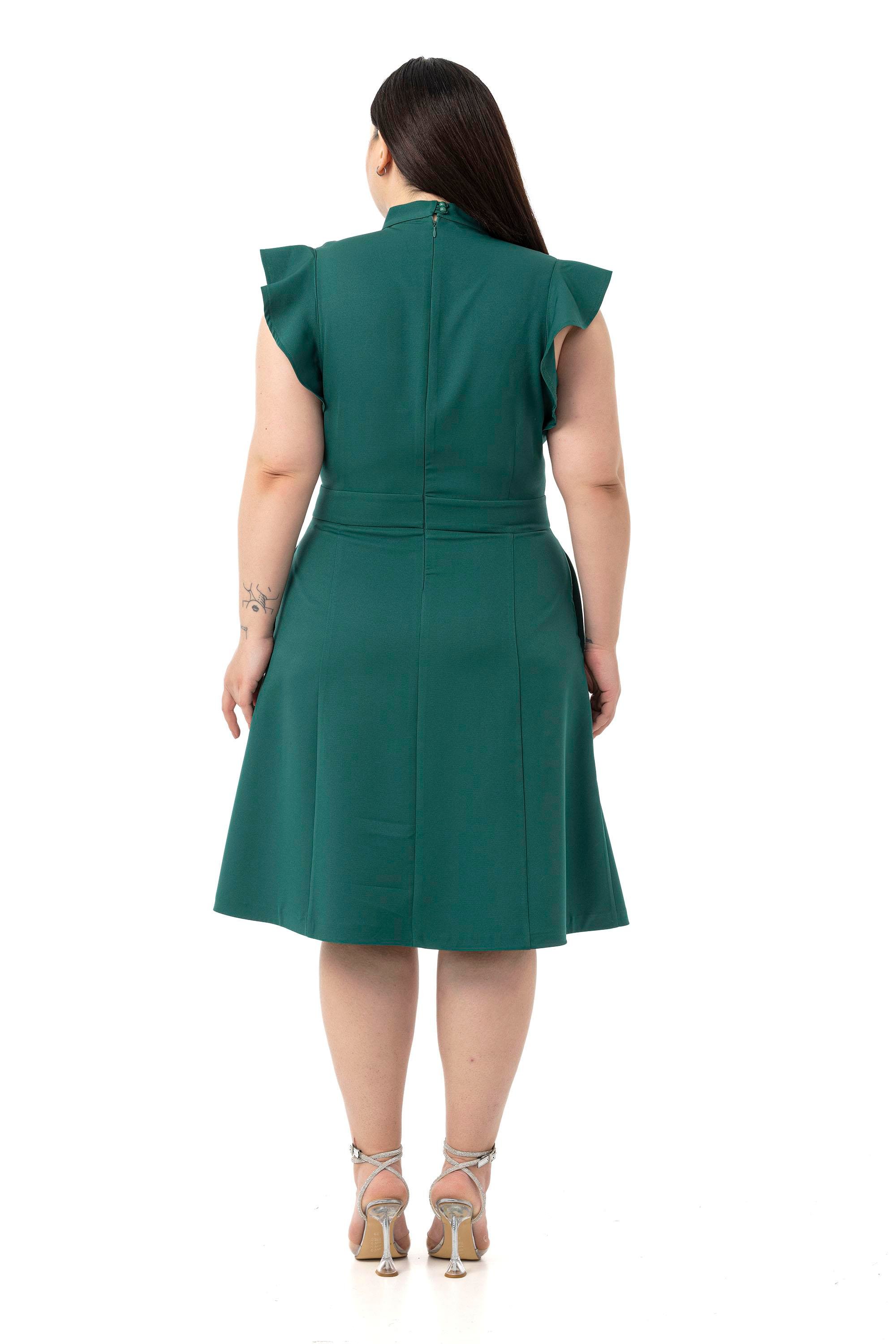 ELBİSEDisentis Modest Büyük Beden Yakası Fularlı Kolları Volanlı Midi Zümrüt Yeşili Elbise DISENTIS MODESTBüyük Beden Yakası Fularlı Kolları Volanlı Midi Zümrüt Yeşili Elbise 