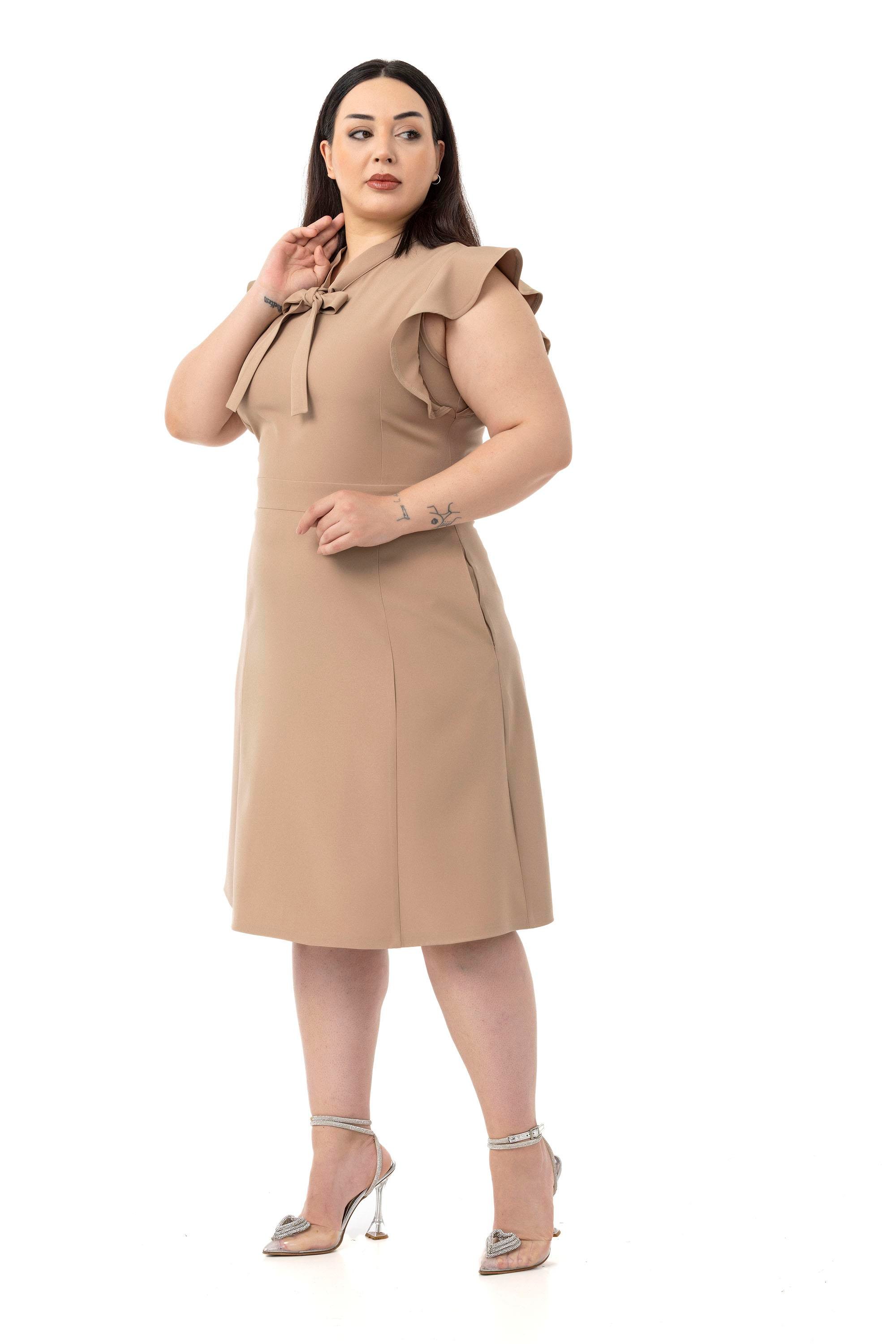 ELBİSEDisentis Modest Büyük Beden Yakası Fularlı Kolları Volanlı Midi Vizon Elbise DISENTIS MODESTBüyük Beden Yakası Fularlı Kolları Volanlı Midi Vizon Elbise 