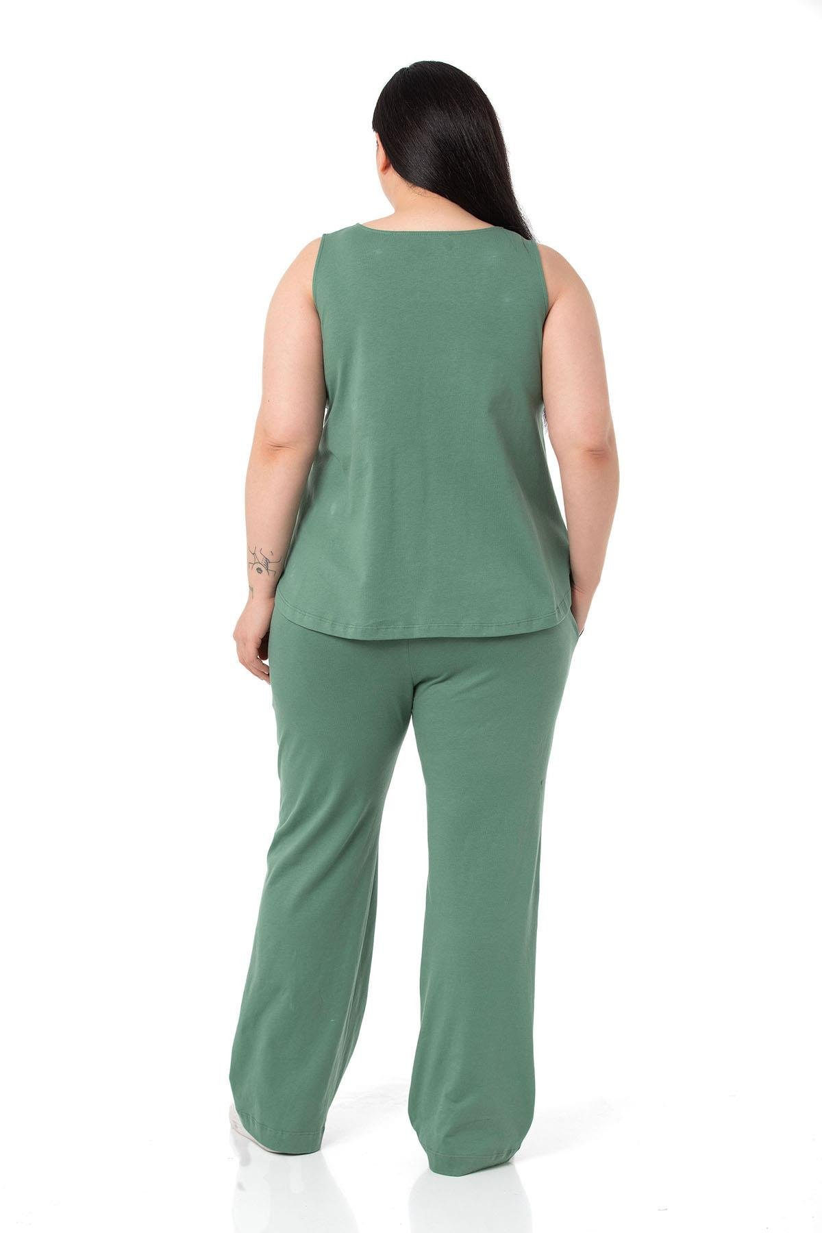 Eşofman TakımlarıDISENTIS MODEST GENC BUYUK BEDEN PENYE TAKIMDISENTIS MODESTBüyük Beden Penye Mint Yeşili Eşofman Takımı