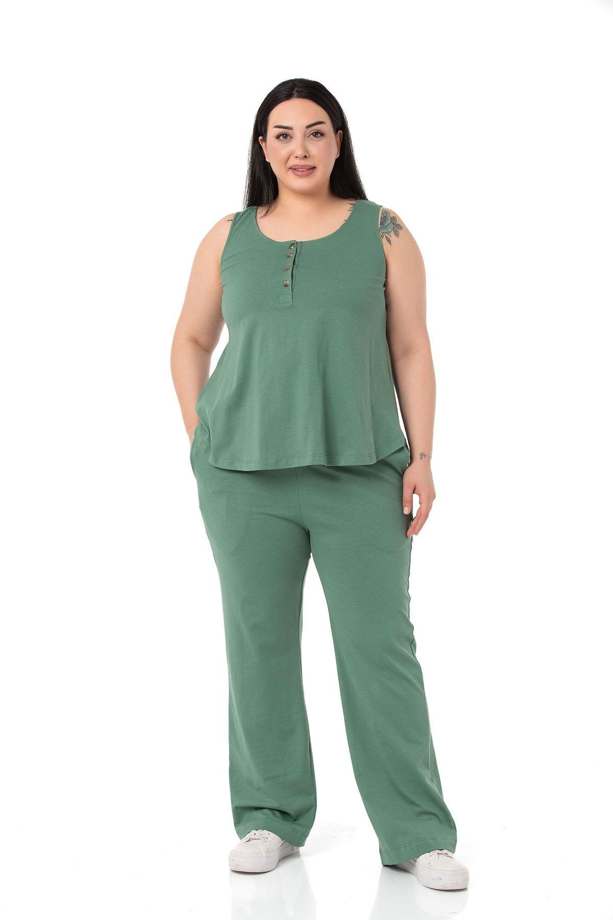 Eşofman TakımlarıDISENTIS MODEST GENC BUYUK BEDEN PENYE TAKIMDISENTIS MODESTBüyük Beden Penye Mint Yeşili Eşofman Takımı