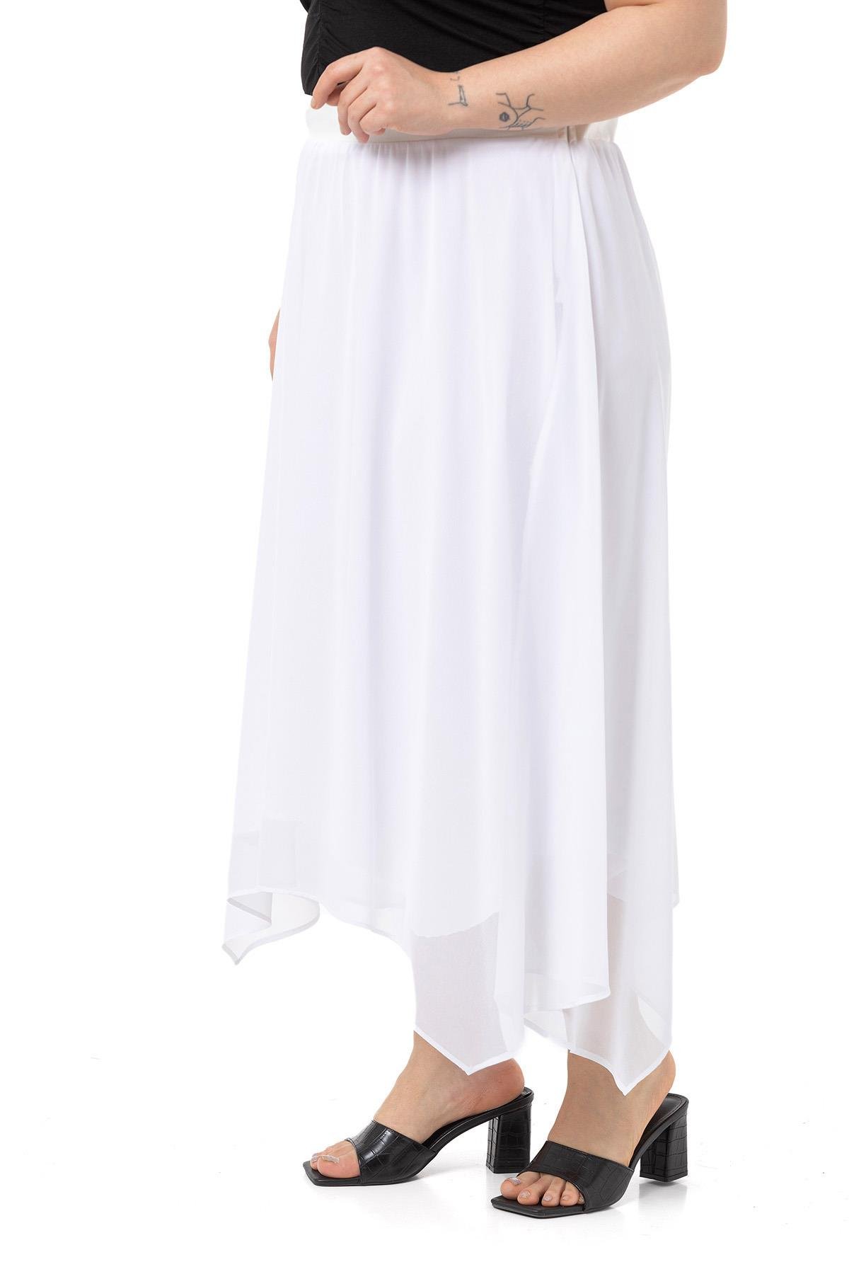 EtekDisentis Modest Asimetrik Kesim Astarlı Beyaz Şifon EtekDISENTIS MODESTBüyük Beden Asimetrik Kesim Astarlı Beyaz Şifon Etek