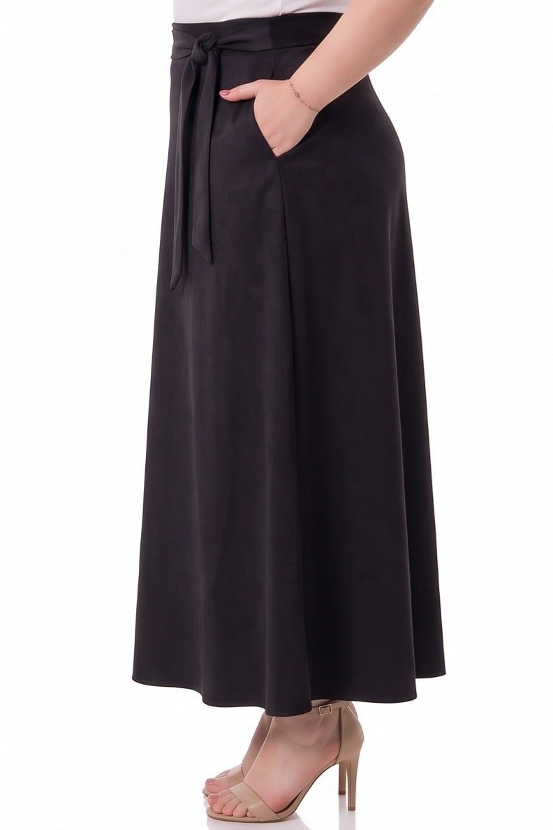 SkirtsDisentis Modest Büyük Beden Beli Arkadan Lastikli ve Fermuarlı Kuşaklı Cepli Süet Uzun Siyah Etek DISENTIS MODESTBüyük Beden Beli Arkadan Lastikli ve Fermuarlı Kuşaklı Cepli Süet Uzun Siyah Etek 