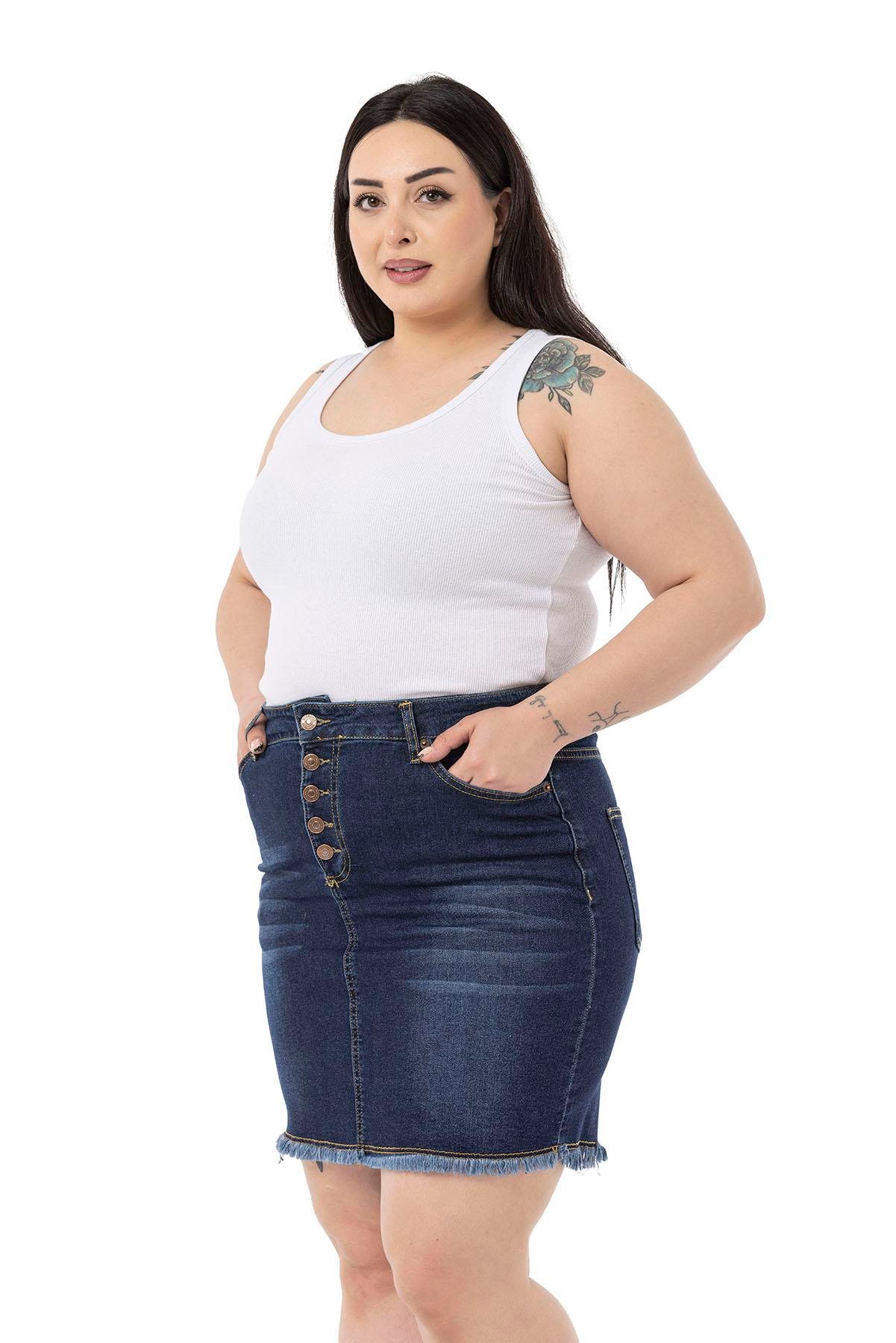 EtekDisentis Modest Eteği Püsküllü Düğme Detaylı Lacivert Denim Mini EtekDISENTIS MODESTBüyük Beden Eteği Püsküllü Düğme Detaylı Lacivert Denim Mini Etek