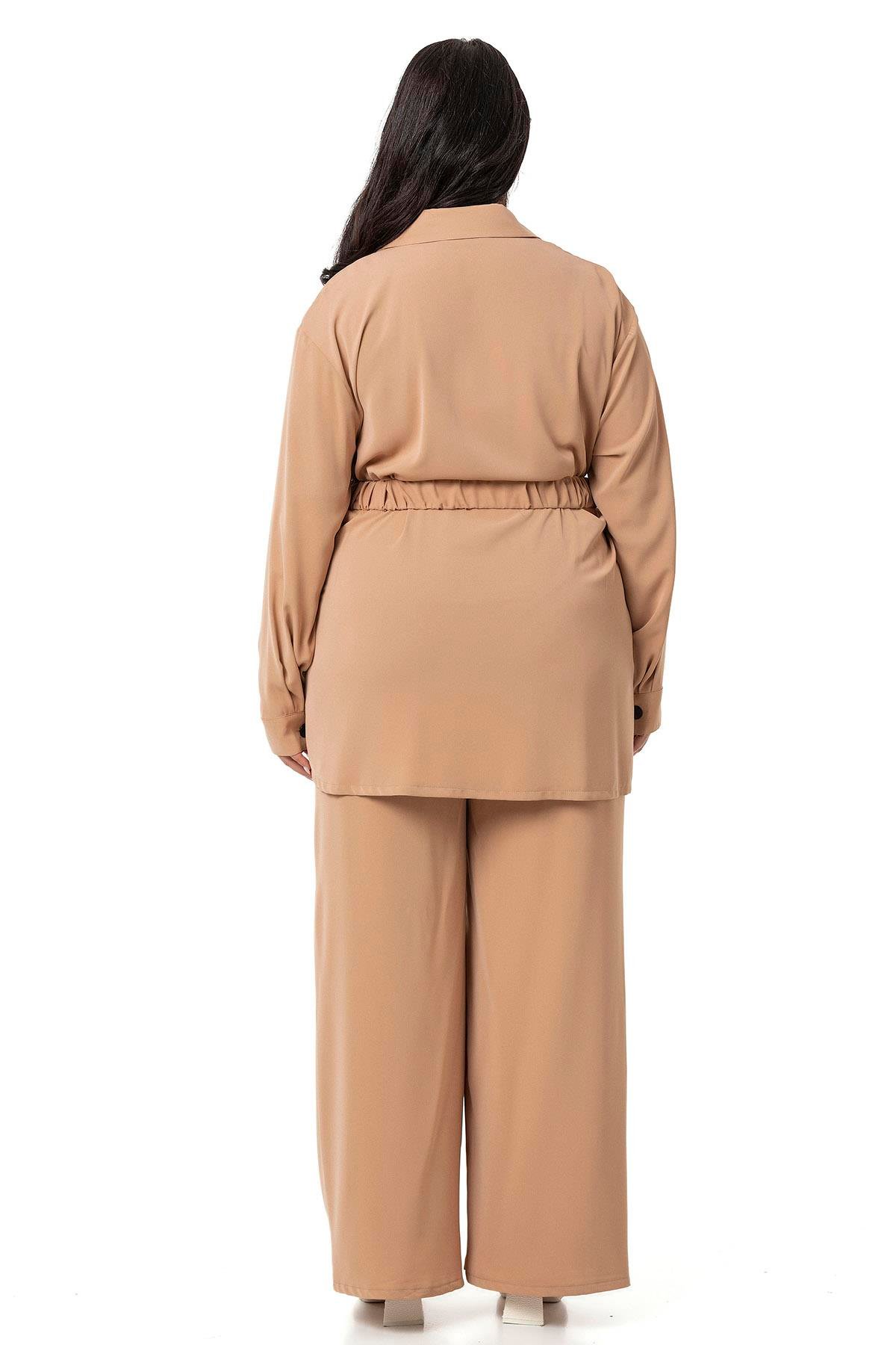 Gömlek | Pantolon TakımlarDisentis Modest Büyük Beden Beli Kemerli Gömlek Pantolon Camel İkili Takım DISENTIS MODESTBüyük Beden Beli Kemerli Gömlek Pantolon Camel İkili Takım 