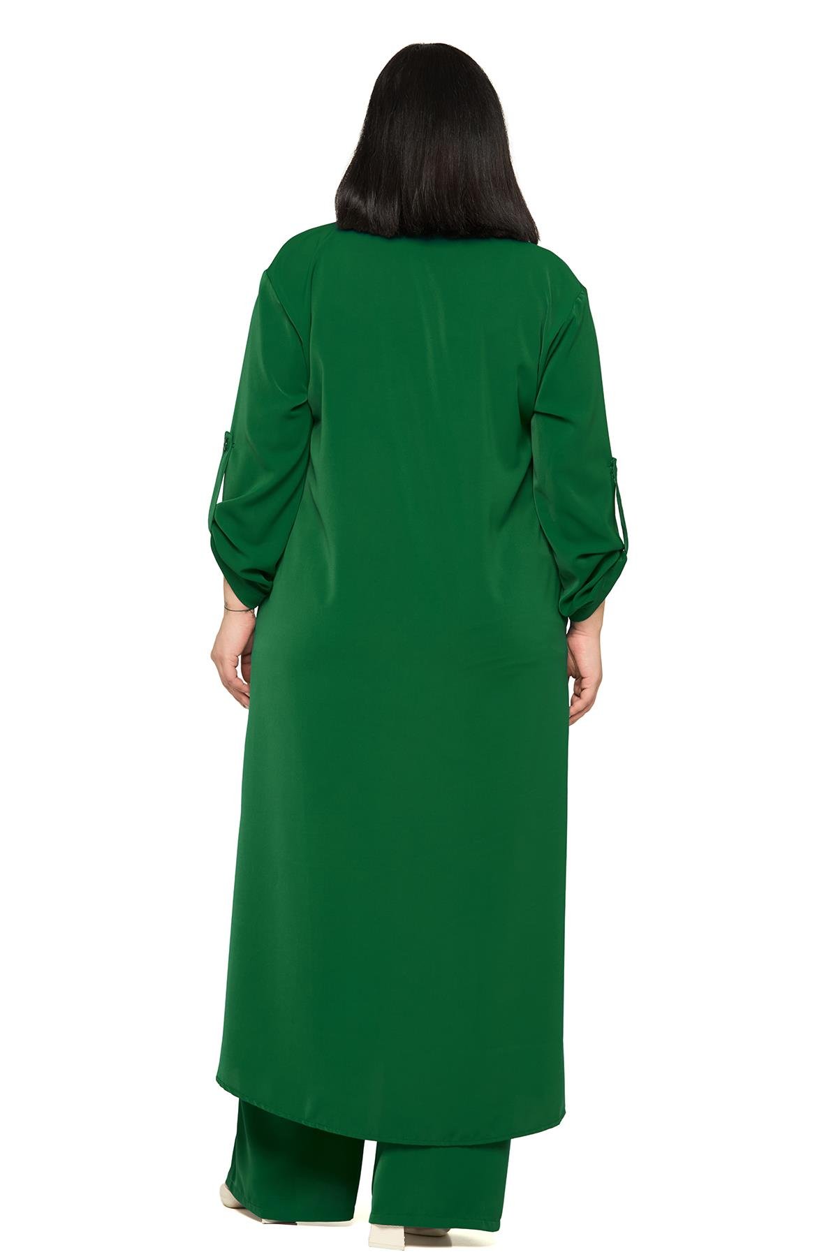 Gömlek | Pantolon TakımlarDisentis Modest Büyük Beden Uzun Gömlek Pantolon Zümrüt Yeşili İkili TakımDISENTIS MODESTBüyük Beden Uzun Gömlek Pantolon Zümrüt Yeşili İkili Takım