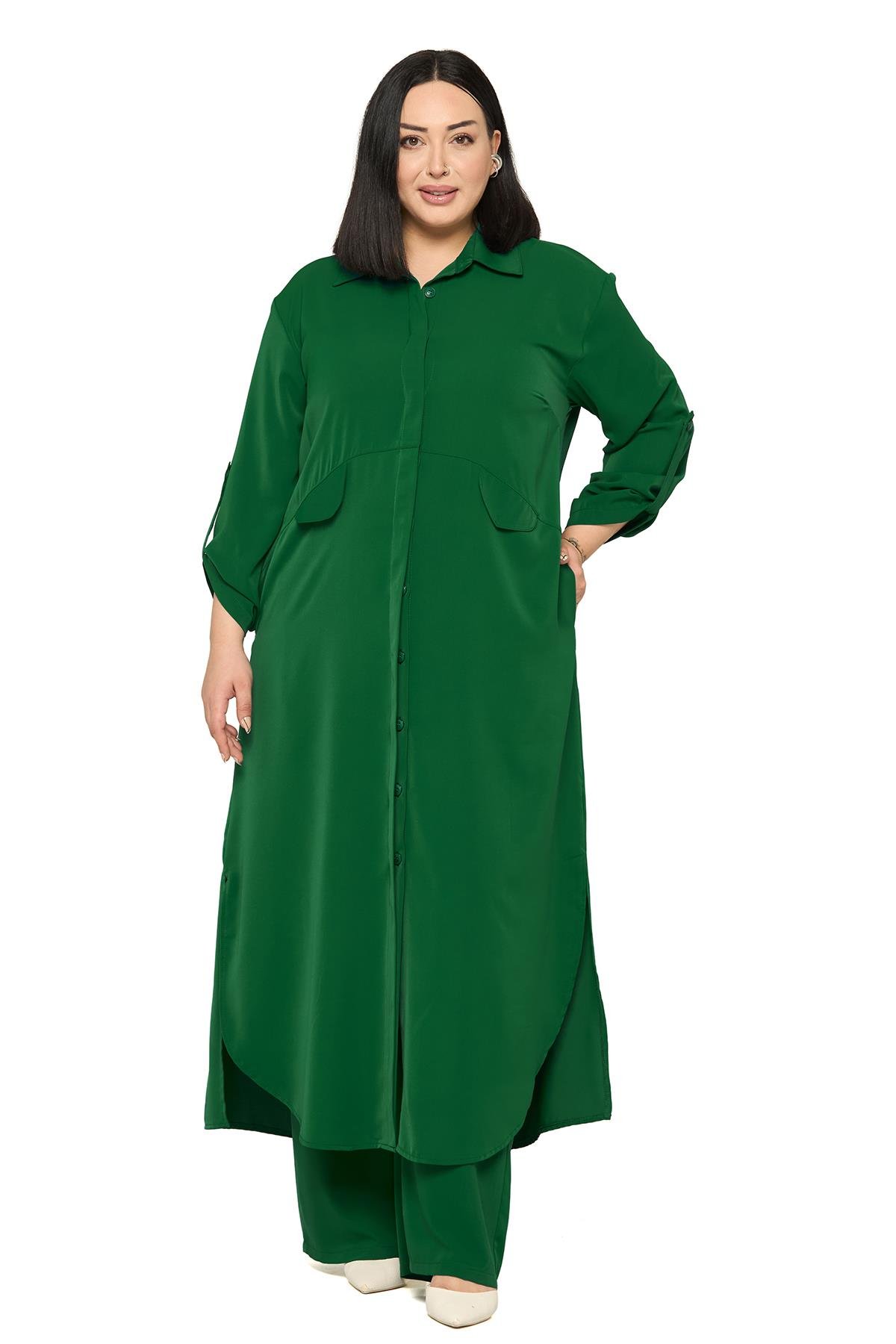 Gömlek | Pantolon TakımlarDisentis Modest Büyük Beden Uzun Gömlek Pantolon Zümrüt Yeşili İkili TakımDISENTIS MODESTBüyük Beden Uzun Gömlek Pantolon Zümrüt Yeşili İkili Takım