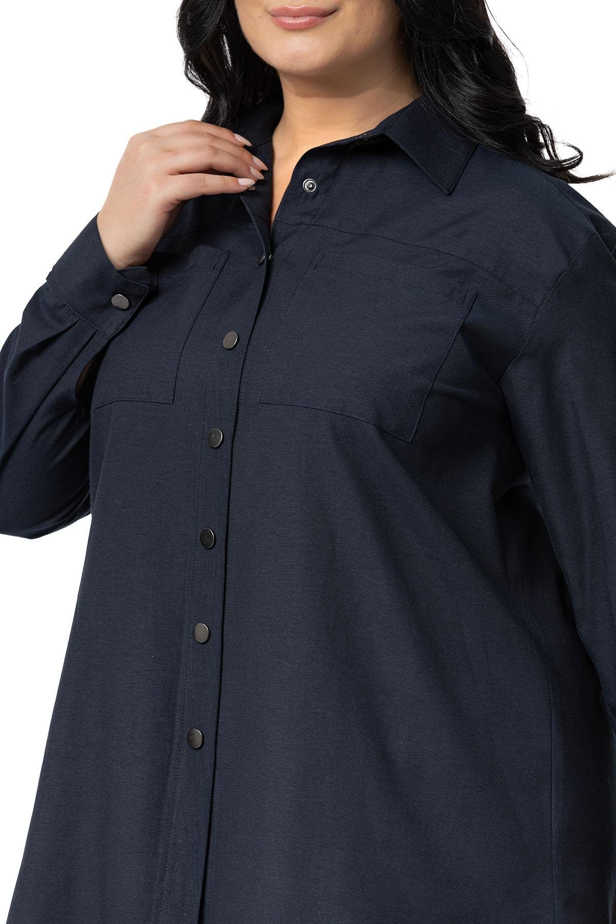 ShirtsDisentis Modest Büyük Beden Çıtçıt Kapamalı Plikaşeli Manşetli Cepli Lacivert GömlekDISENTIS MODESTBüyük Beden Çıtçıt Kapamalı Plikaşeli Manşetli Cepli Lacivert Gömlek
