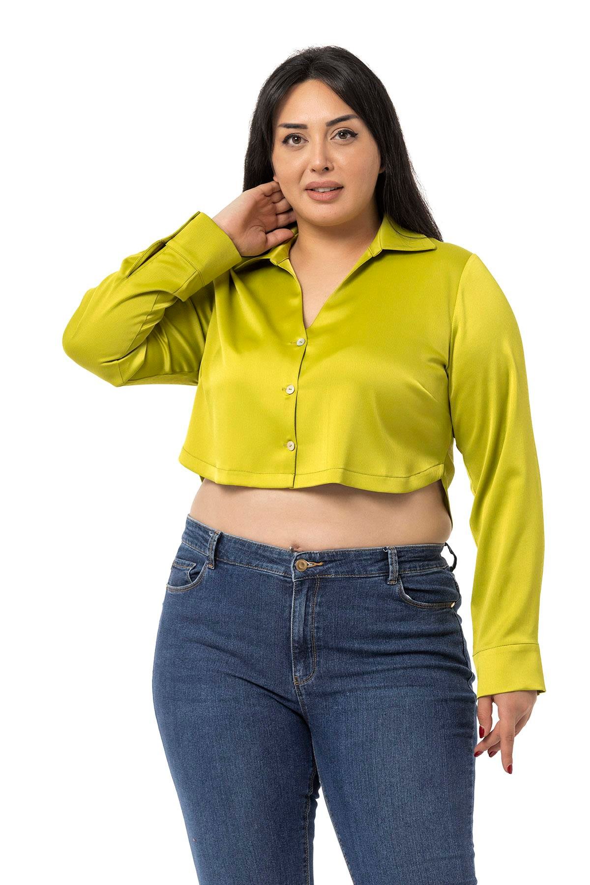 GömlekDISENTIS MODEST GENC BUYUK BEDEN SATEN CROP GOMLEKDISENTIS MODESTBüyük Beden Saten Manşetli Fıstık Yeşili Crop Gömlek