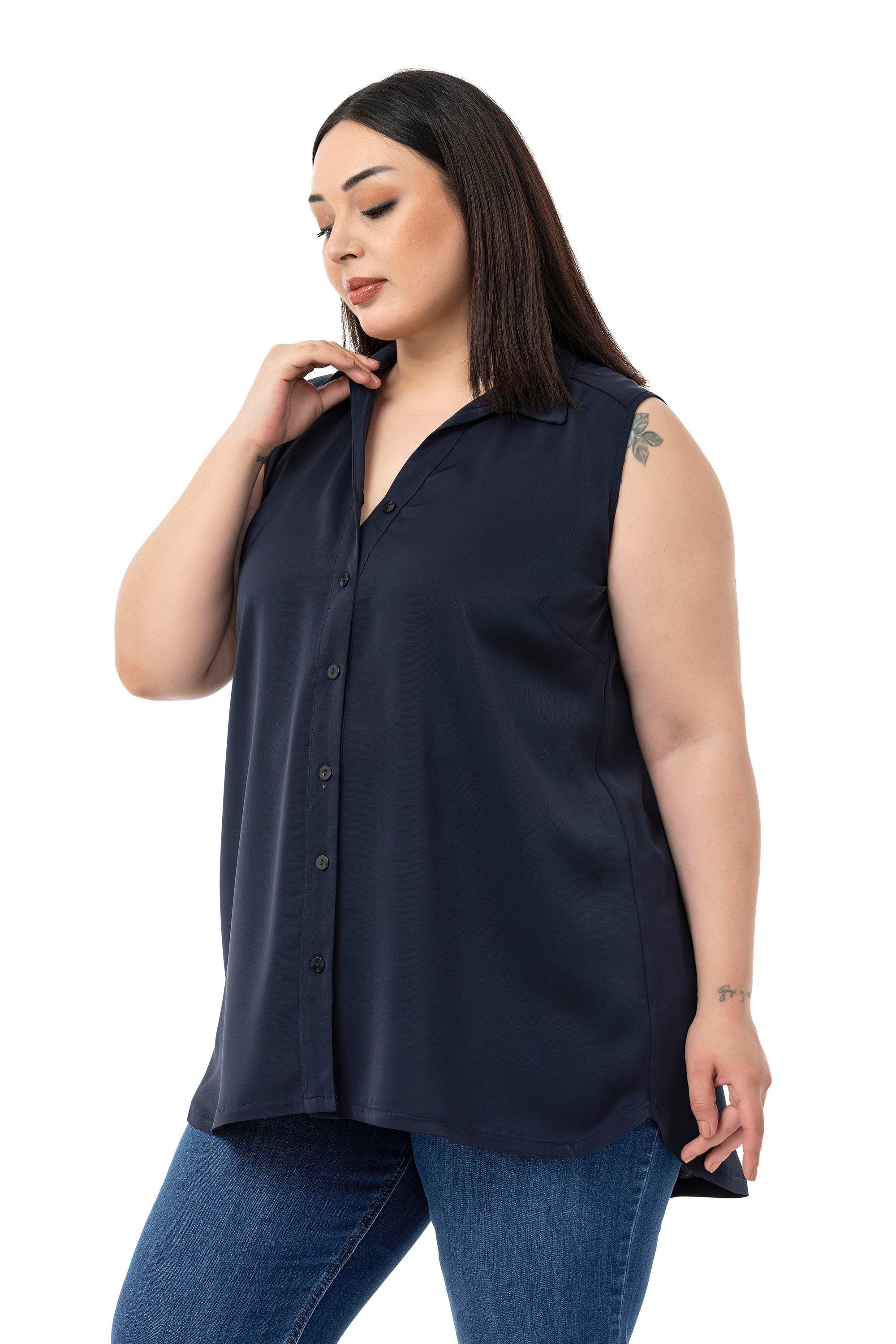 GömlekDisentis Modest Büyük Beden Sırtta Plikaşe Detaylı Kolsuz Lacivert GömlekDISENTIS MODESTBüyük Beden Sırtta Plikaşe Detaylı Kolsuz Lacivert Gömlek