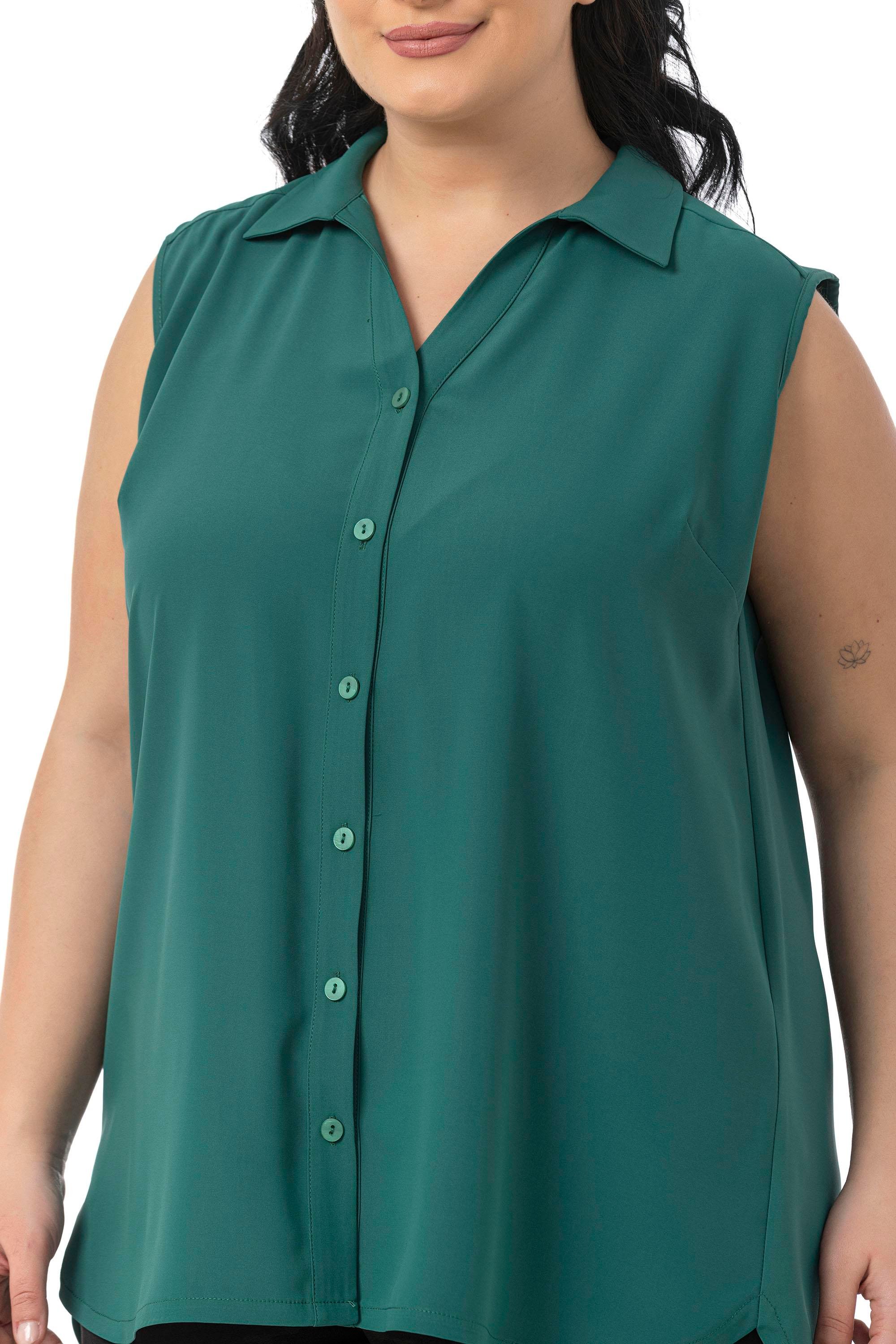 ShirtsDisentis Modest Büyük Beden Sırtta Plikaşe Detaylı Kolsuz Zümrüt Yeşili GömlekDISENTIS MODESTBüyük Beden Sırtta Plikaşe Detaylı Kolsuz Zümrüt Yeşili Gömlek