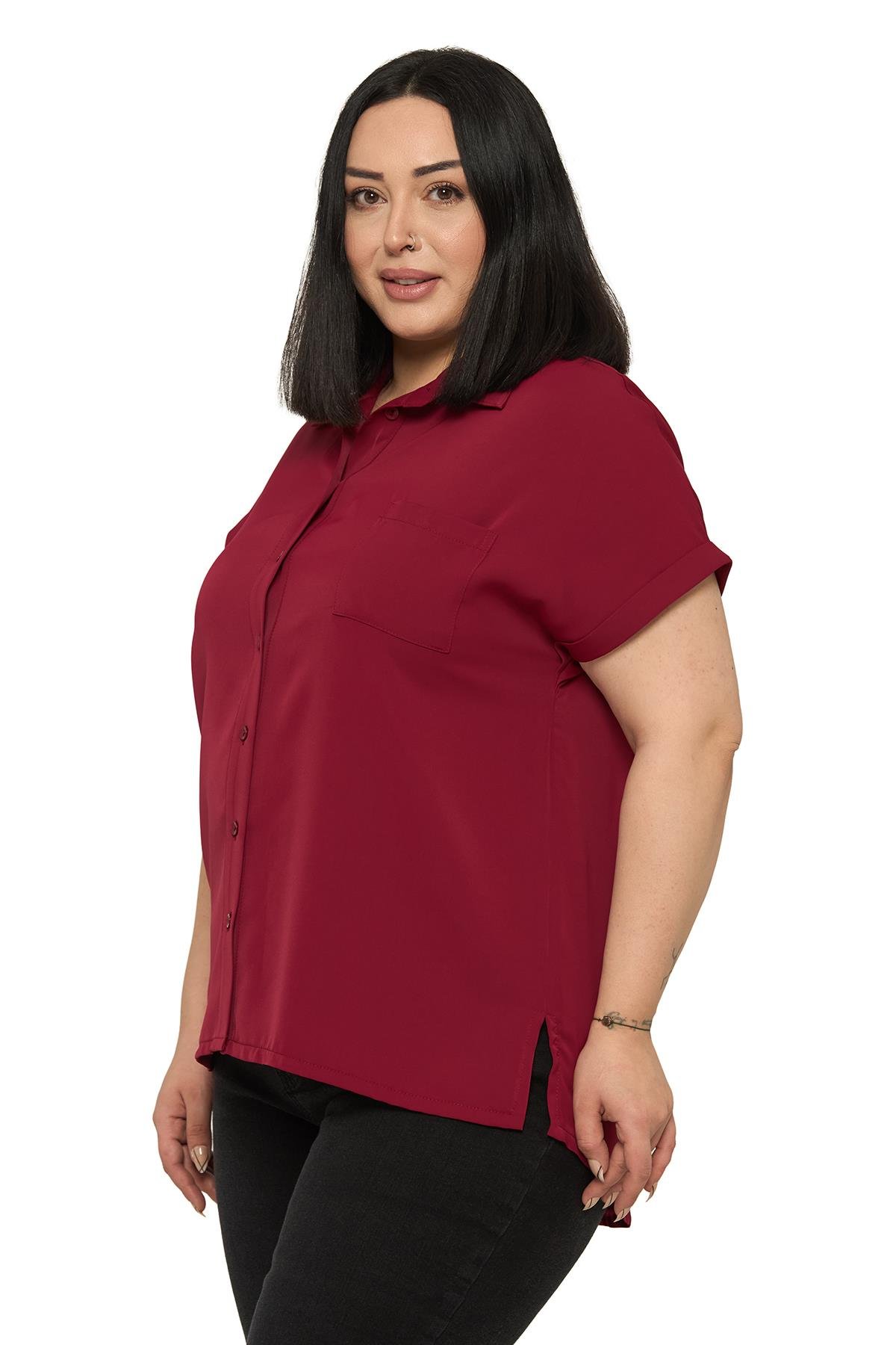 GömlekDisentis Modest Büyük Beden Tek Cepli Kısa Duble Kollu Bordo GömlekDISENTIS MODESTBüyük Beden Tek Cepli Kısa Duble Kollu Bordo Gömlek