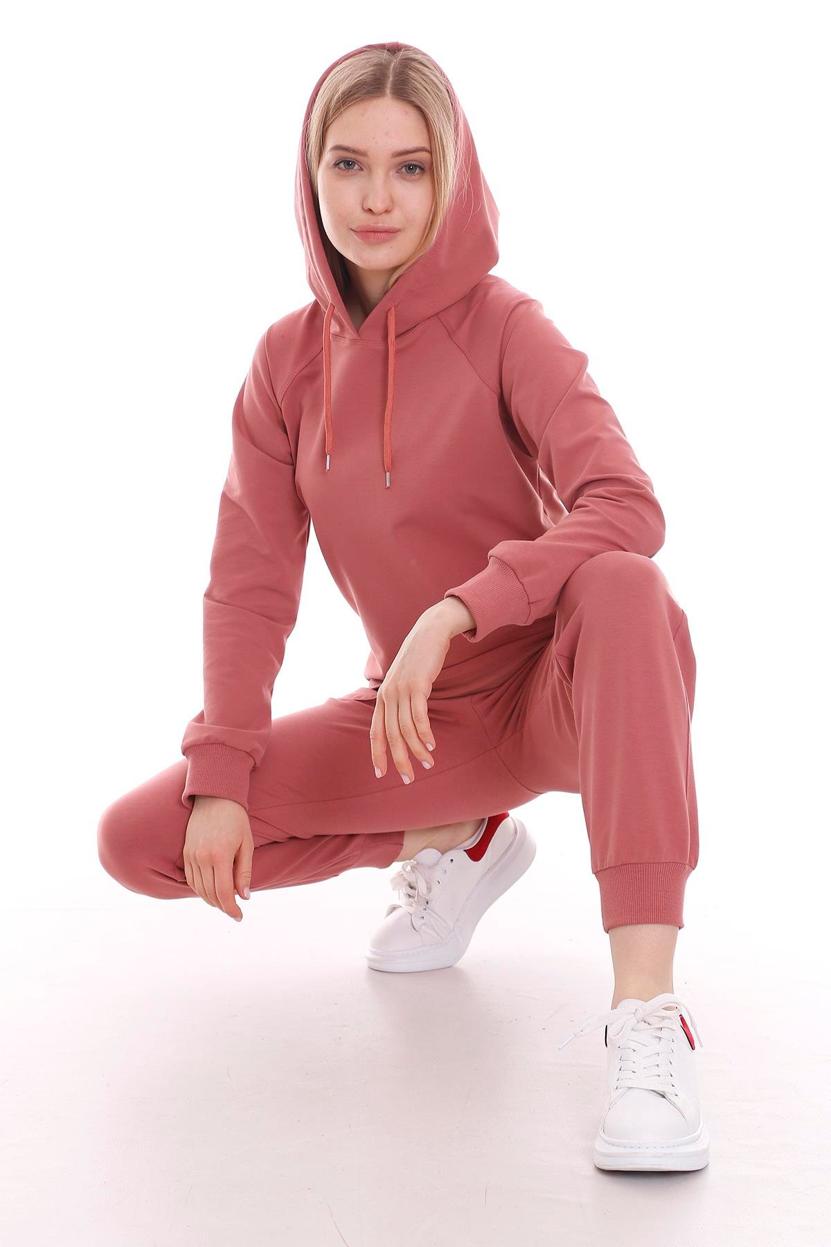 GömlekKapüşonlu Uzun Kollu Önden Cepli Eşofman TakımıdisentisKapüşonlu Uzun Kollu Önden Cepli Eşofman Takımı