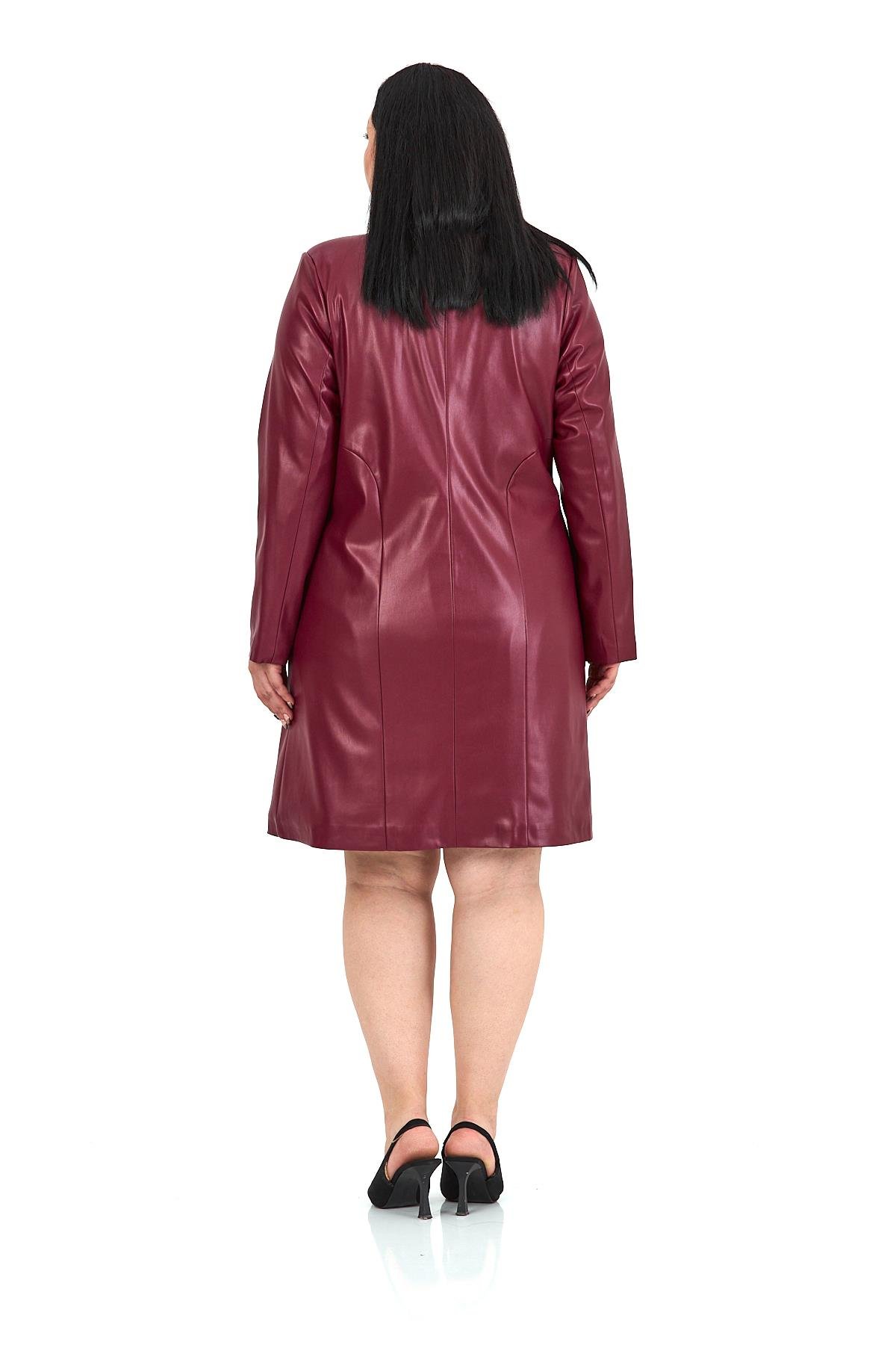 KabanDisentis Modest Büyük Beden Cepli Düğme Kapamalı Astarlı Suni Deri Bordo KabanDISENTIS MODESTBüyük Beden Cepli Düğme Kapamalı Astarlı Suni Deri Bordo Kaban