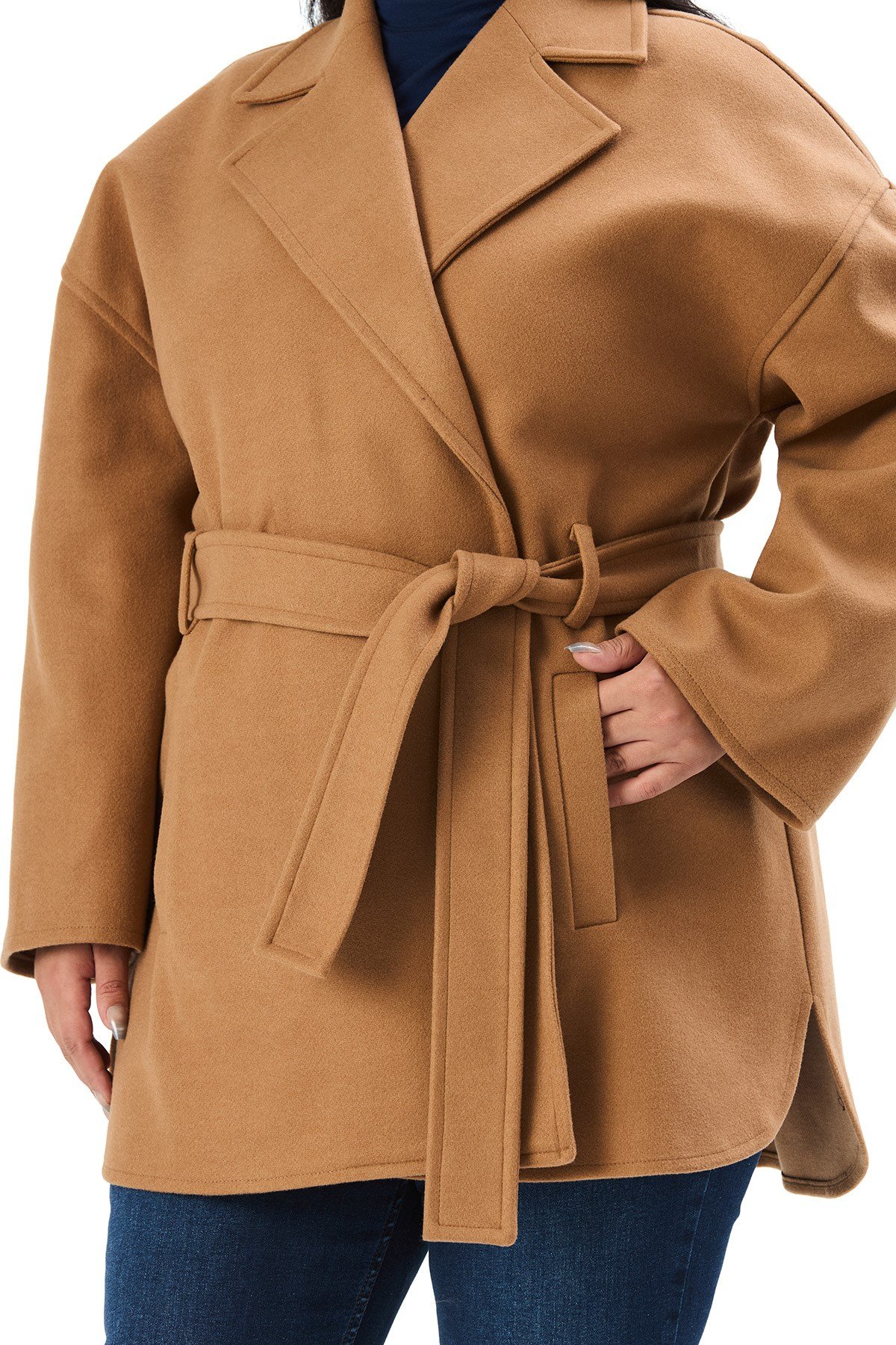 OvercoatsDisentis Modest Büyük Beden Düşük Kollu Kuşaklı Astarsız Kısa Kaşe Camel KabanDISENTIS MODESTBüyük Beden Düşük Kollu Kuşaklı Astarsız Kısa Kaşe Camel Kaban
