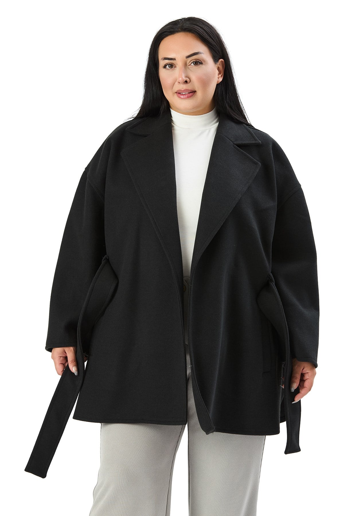 OvercoatsDisentis Modest Büyük Beden Düşük Kollu Kuşaklı Astarsız Kısa Kaşe Siyah KabanDISENTIS MODESTBüyük Beden Düşük Kollu Kuşaklı Astarsız Kısa Kaşe Siyah Kaban