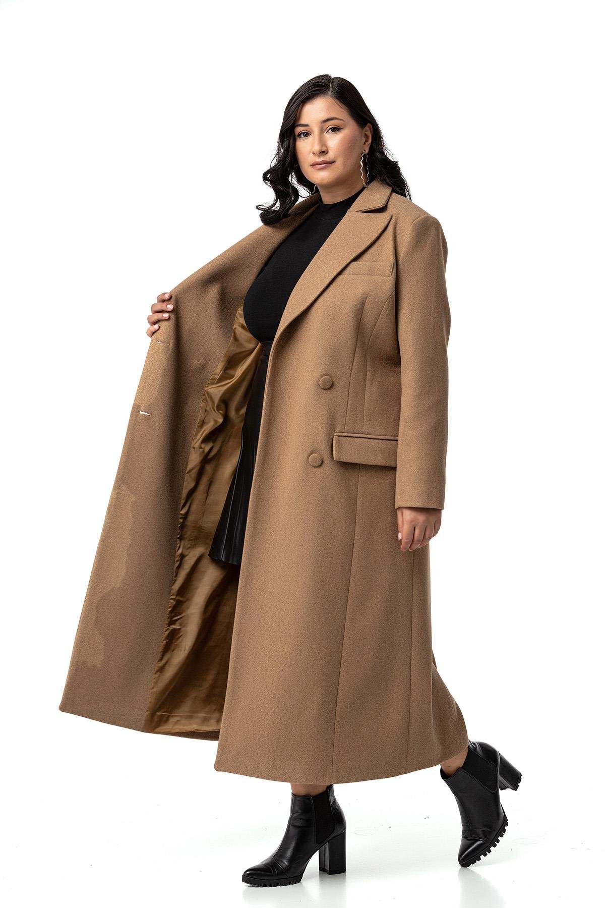 KabanDisentis Modest Büyük Beden Kaplama Düğmeli Cepli Astarlı Uzun Vizon Kaşe KabanDISENTIS MODESTBüyük Beden Kaplama Düğmeli Cepli Astarlı Uzun Vizon Kaşe Kaban