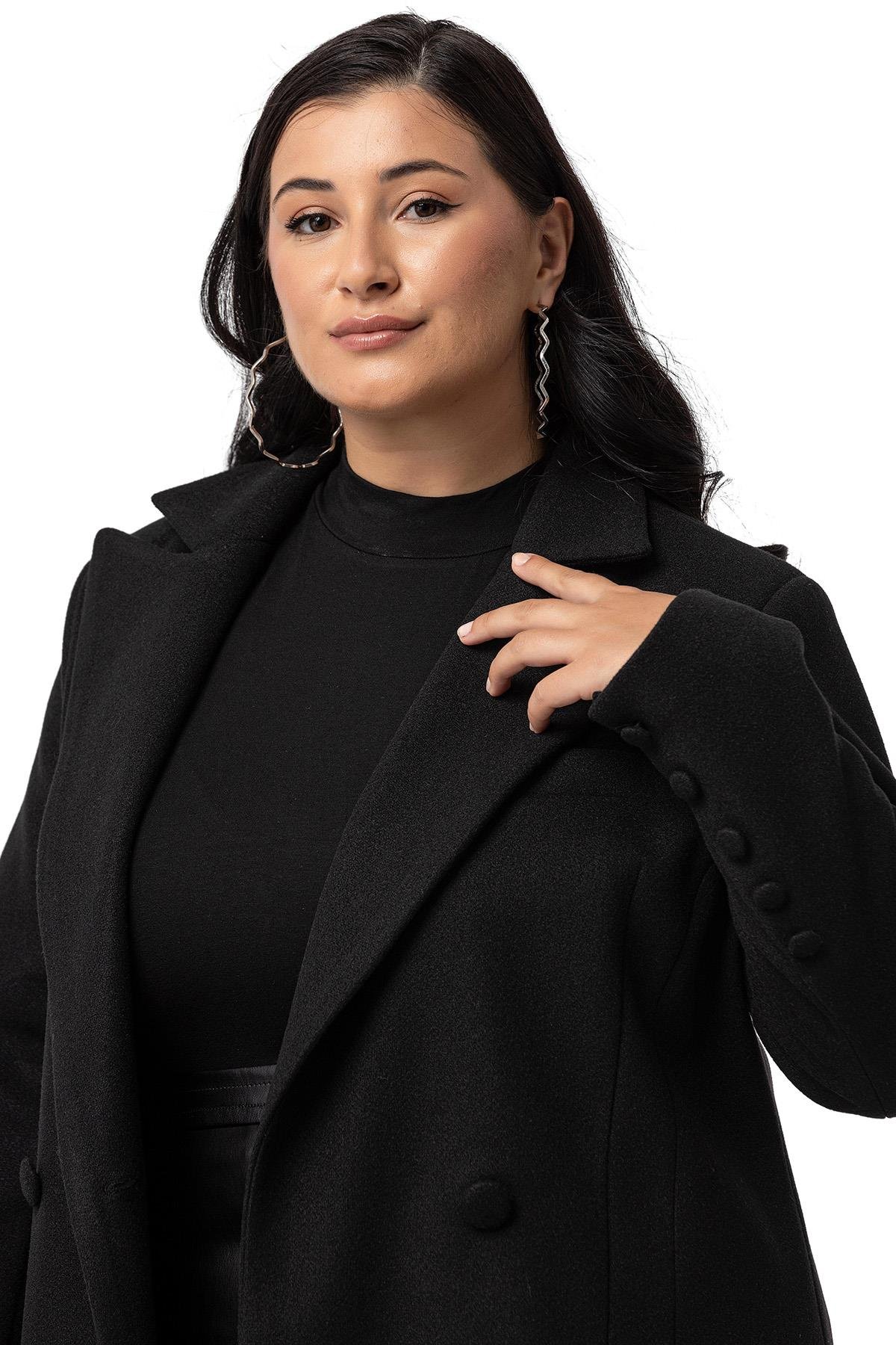 KabanDisentis Modest Büyük Beden Kaplama Düğmeli Cepli Astarlı Uzun Siyah Kaşe KabanDISENTIS MODESTBüyük Beden Kaplama Düğmeli Cepli Astarlı Uzun Siyah Kaşe Kaban