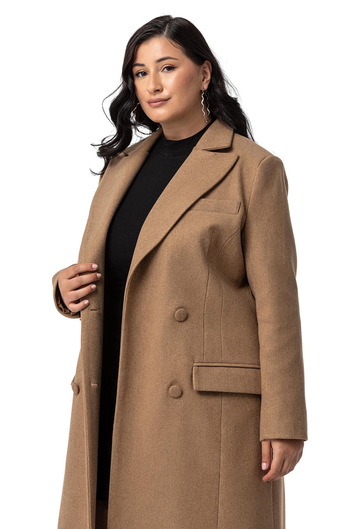 KabanDisentis Modest Büyük Beden Kaplama Düğmeli Cepli Astarlı Uzun Vizon Kaşe KabanDISENTIS MODESTBüyük Beden Kaplama Düğmeli Cepli Astarlı Uzun Vizon Kaşe Kaban