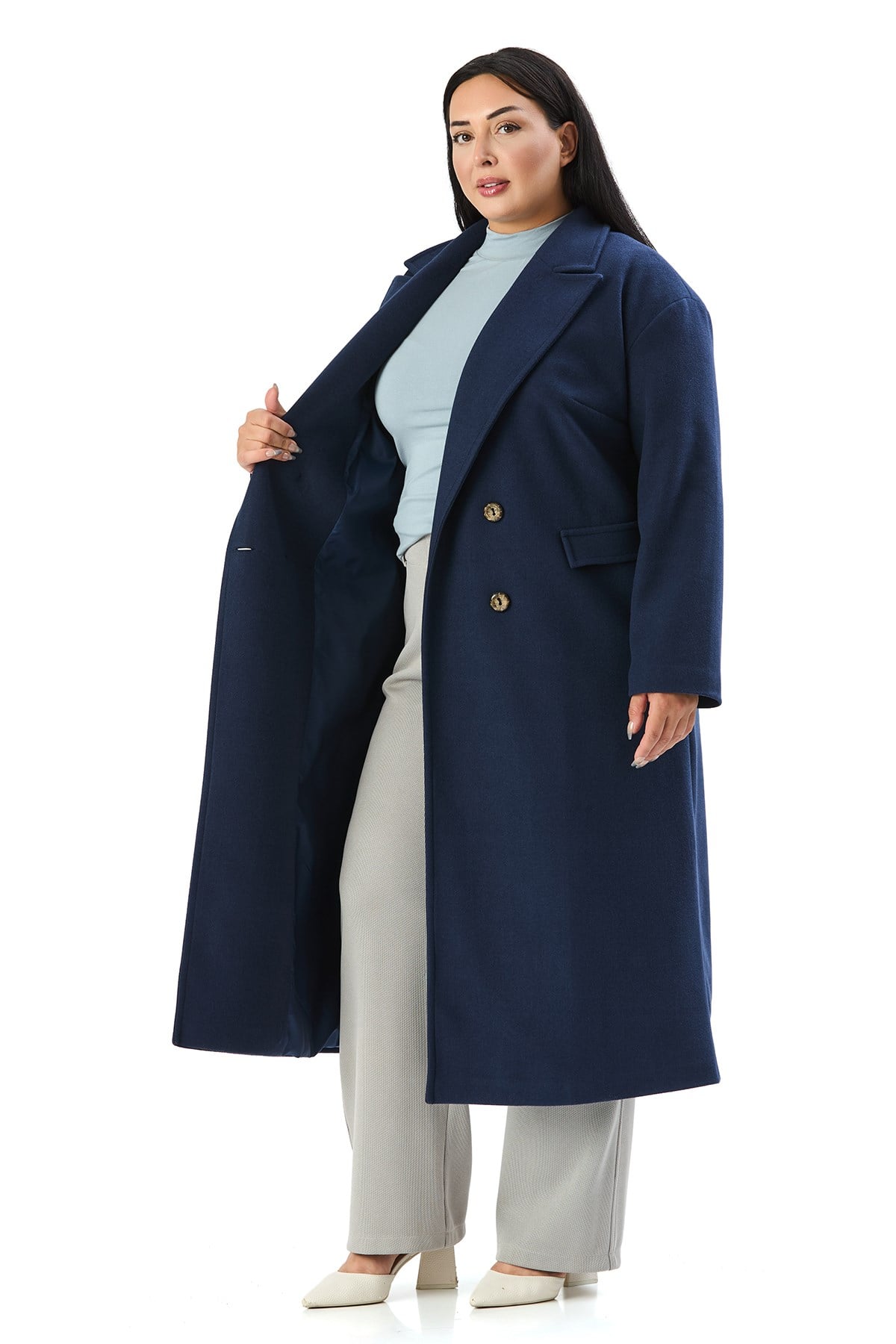 OvercoatsDisentis Modest Büyük Beden Kruvaze Kapamalı Süs Cep Kapaklı Astarlı Yırtmaçlı Kaşe Uzun Lacivert Kaban DISENTIS MODESTBüyük Beden Kruvaze Kapamalı Süs Cep Kapaklı Astarlı Yırtmaçlı Kaşe Uzun Lacivert Kaban