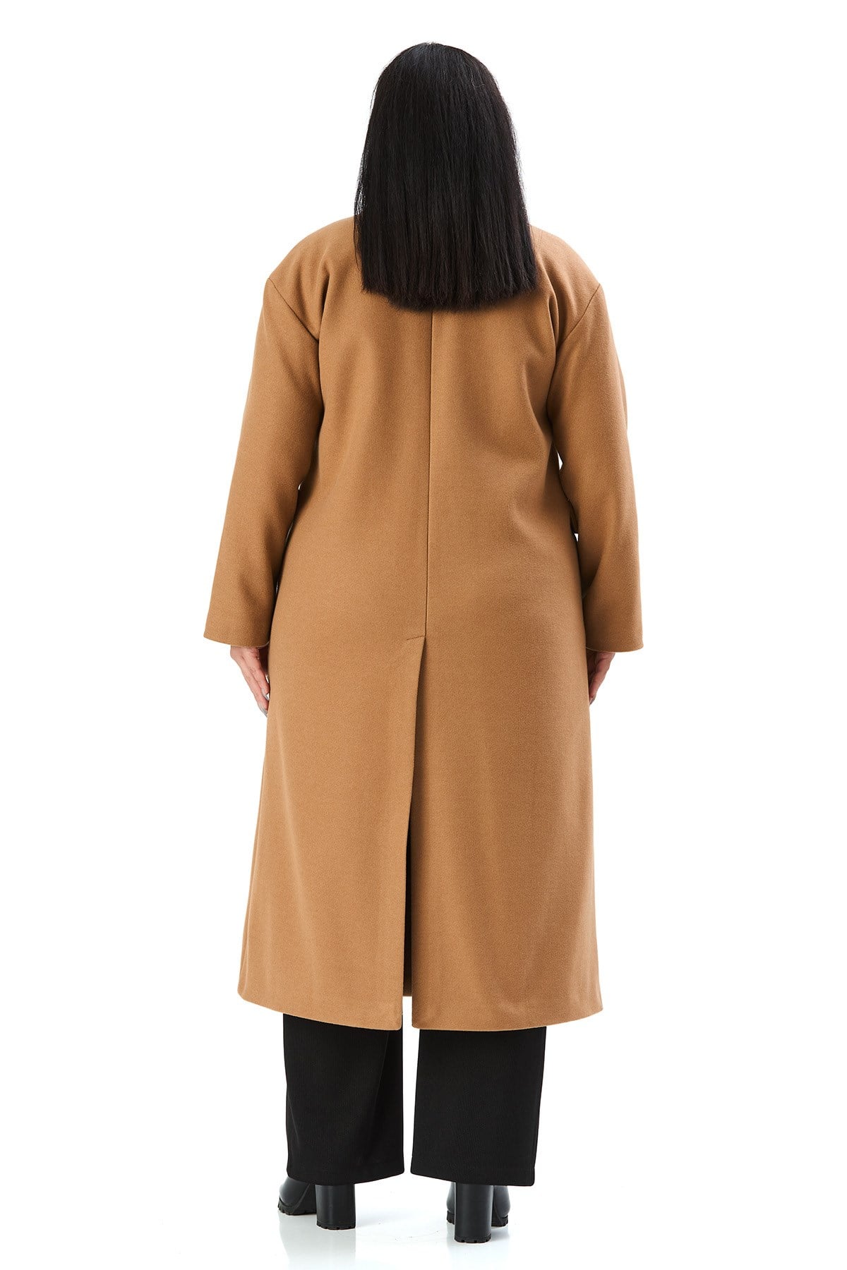 OvercoatsDisentis Modest Büyük Beden Kruvaze Kapamalı Süs Cep Kapaklı Astarlı Yırtmaçlı Kaşe Uzun Camel Kaban DISENTIS MODESTBüyük Beden Kruvaze Kapamalı Süs Cep Kapaklı Astarlı Yırtmaçlı Kaşe Uzun Camel Kaban