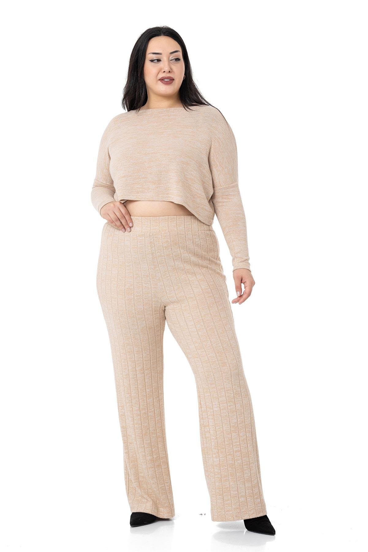 PantolonDISENTIS, DISENTIS MODEST, GENC BUYUK BEDEN, PANTOLON, TRIKO PANTOLONDISENTIS MODESTBüyük Beden Geniş Paça Beli Lastikli Fitilli Triko Bej Rengi Pantolon