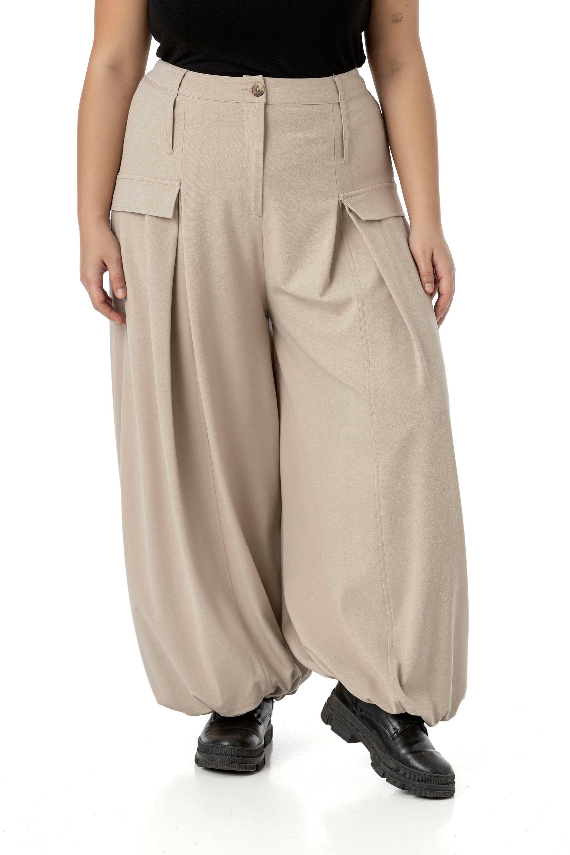 PantolonDisentis Modest Büyük Beden  Şalvar Kesim Beli Arkadan ve Paçası Lastikli Derin Plikaşe Detaylı Bej Rengi PantolonDISENTIS MODESTBüyük Beden Şalvar Kesim Beli Arkadan ve Paçası Lastikli Derin Plikaşe Detaylı Bej Rengi Pantolon