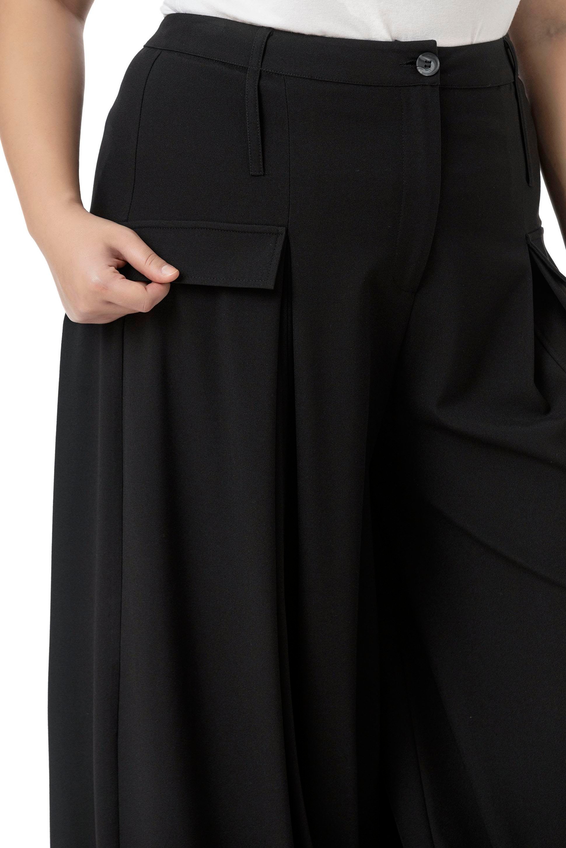 PantolonDisentis Modest Büyük Beden Şalvar Kesim Beli Arkadan ve Paçası Lastikli Derin Plikaşe Detaylı Siyah PantolonDISENTIS MODESTBüyük Beden Şalvar Kesim Beli Arkadan ve Paçası Lastikli Derin Plikaşe Detaylı Siyah Pantolon