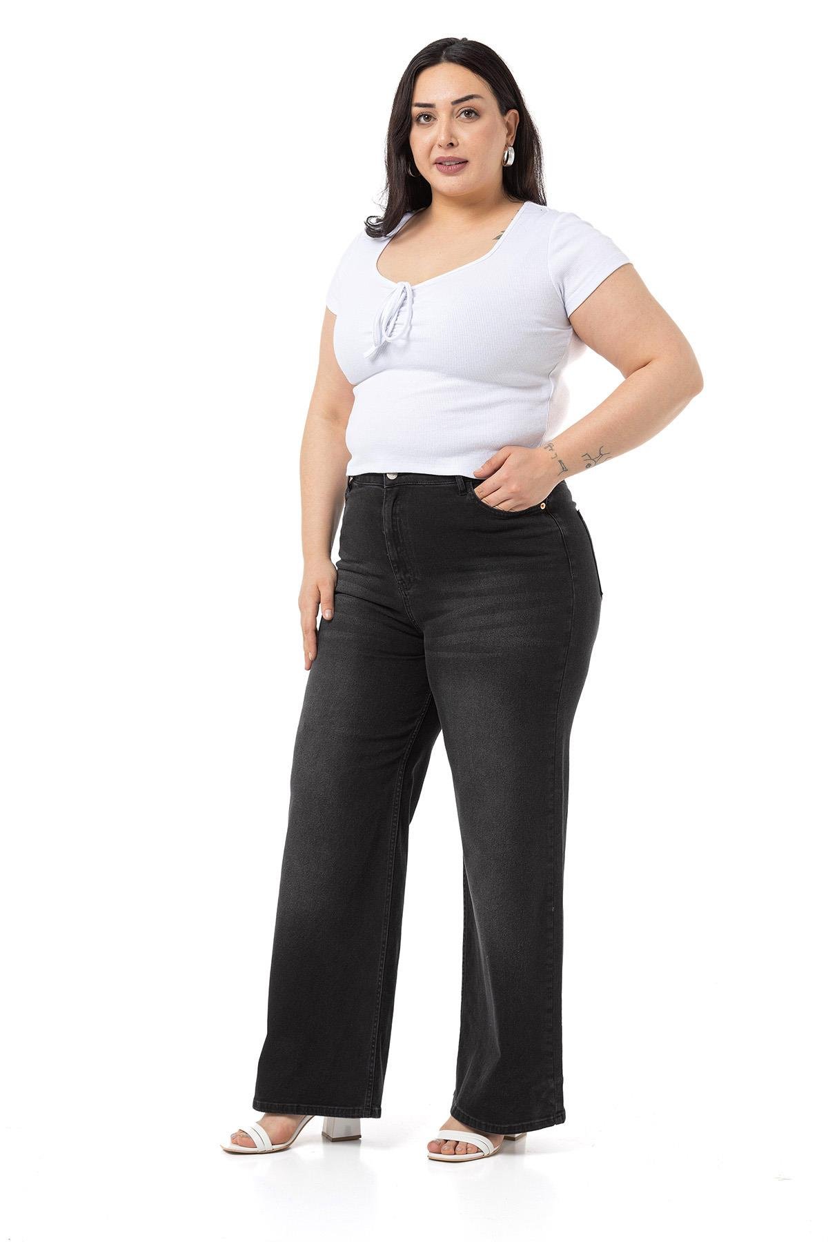 PantsDisentis Modest Büyük Beden Yüksek Bel Geniş Paça Siyah Denim PantolonDISENTIS MODESTBüyük Beden Yüksek Bel Geniş Paça Siyah Denim Pantolon