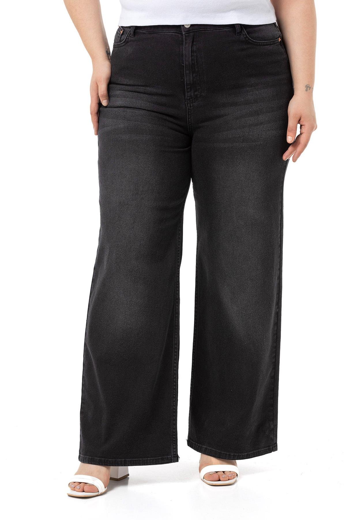 PantsDisentis Modest Büyük Beden Yüksek Bel Geniş Paça Siyah Denim PantolonDISENTIS MODESTBüyük Beden Yüksek Bel Geniş Paça Siyah Denim Pantolon