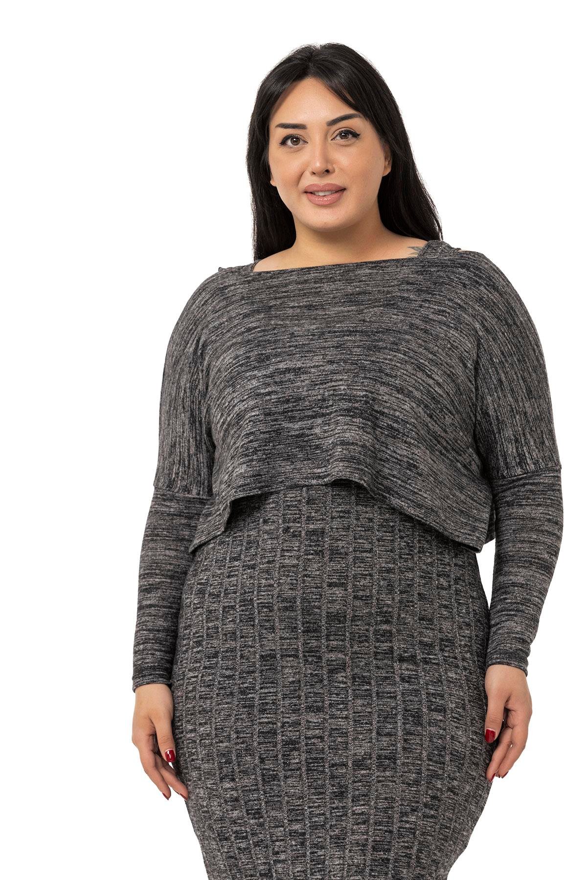 TakımDISENTIS, DISENTIS MODEST, ELBISE, TRIKO ELBISE, CROP BLUZDISENTIS MODESTBüyük Beden Triko Elbise Bluz Siyah İkili Takım 