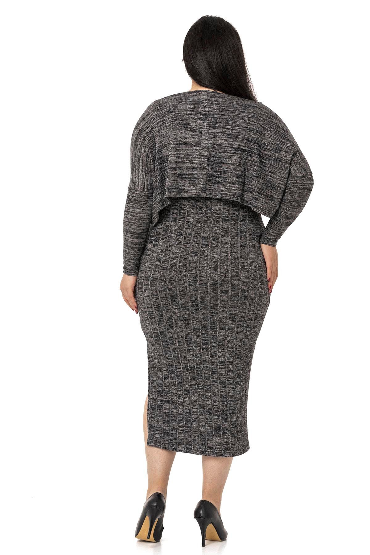 TakımDISENTIS, DISENTIS MODEST, ELBISE, TRIKO ELBISE, CROP BLUZDISENTIS MODESTBüyük Beden Triko Elbise Bluz Siyah İkili Takım 