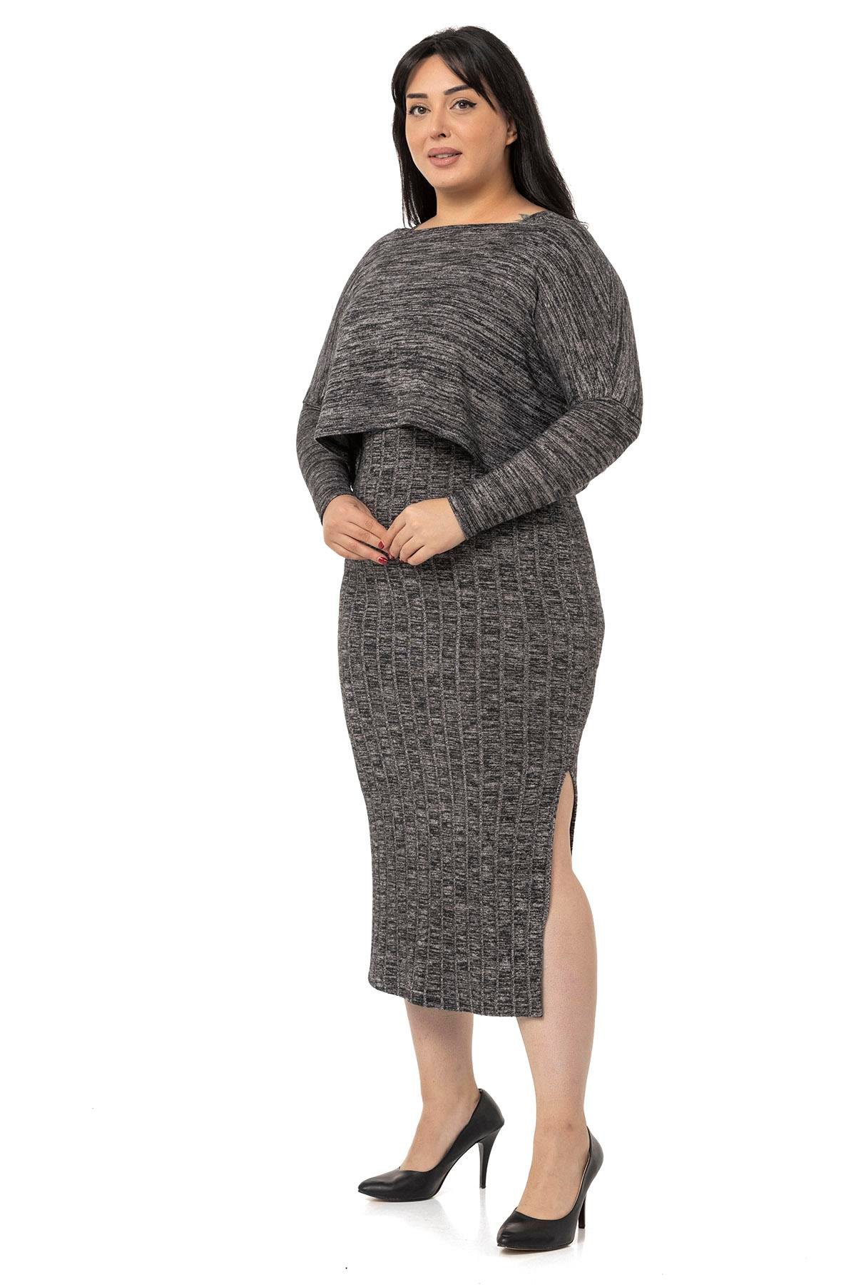 TakımDISENTIS, DISENTIS MODEST, ELBISE, TRIKO ELBISE, CROP BLUZDISENTIS MODESTBüyük Beden Triko Elbise Bluz Siyah İkili Takım 