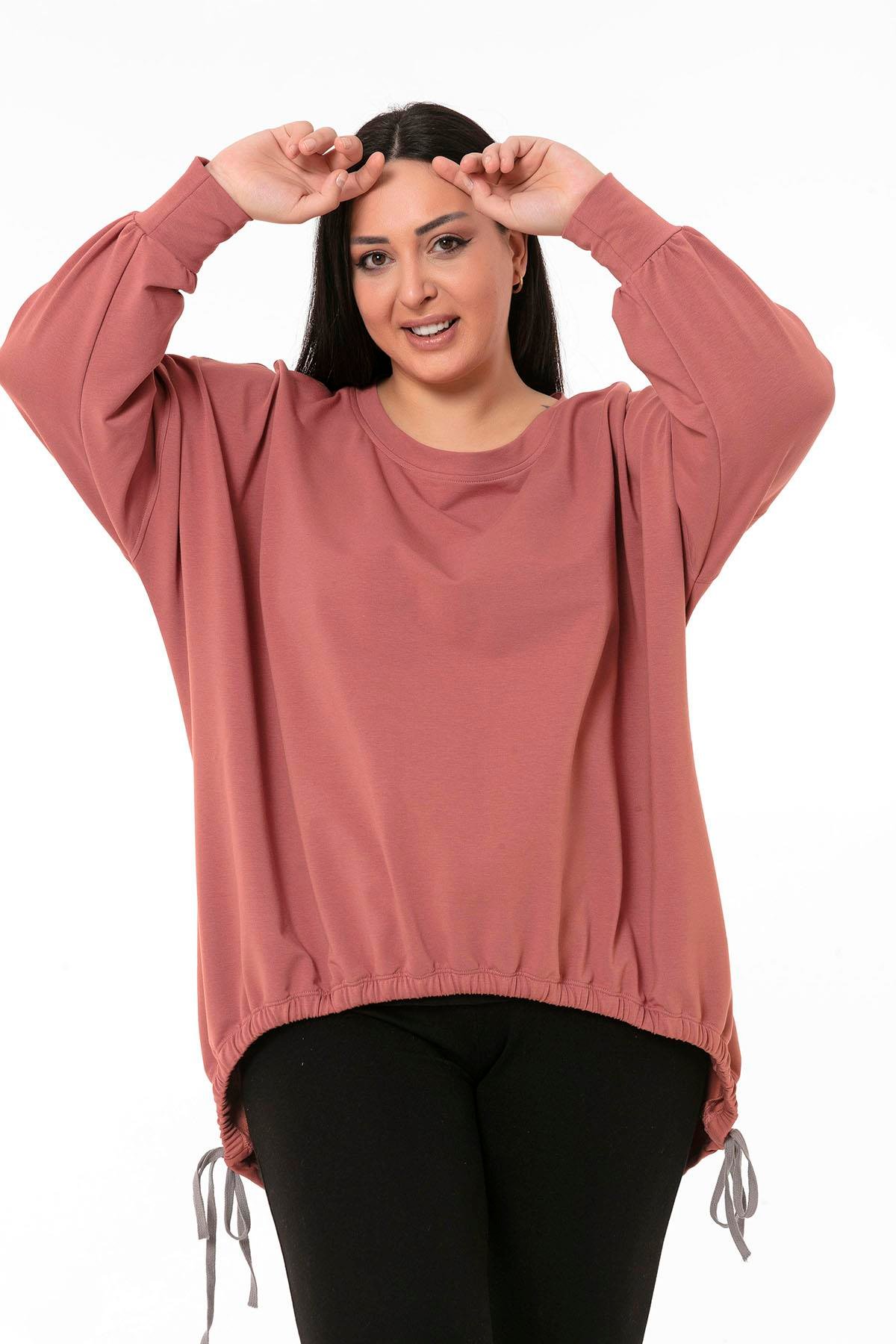 TEK KALANLARDisentis Modest Asimetrik Kesim Bağcık Detaylı Yarım Kollu Pembe SweatshirtDISENTIS MODESTBüyük Beden Asimetrik Kesim Bağcık Detaylı Yarım Kollu Pembe Sweatshirt
