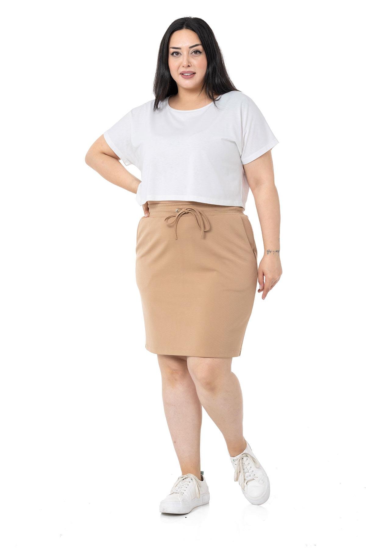 TEK KALANLARBüyük Beden Beli Lastikli ve Bağcıklı Cepli Mini Vizon EtekDISENTIS MODESTBüyük Beden Beli Lastikli ve Bağcıklı Cepli Mini Vizon Etek