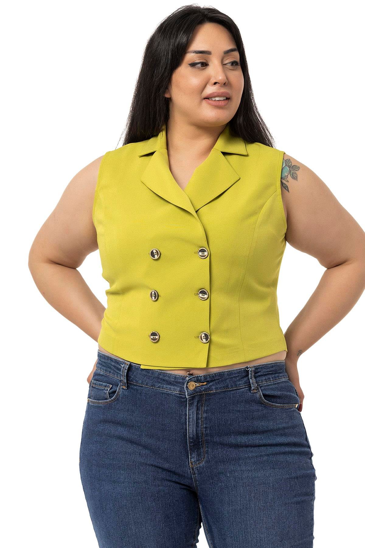 TEK KALANLARBüyük Beden Düğme Detaylı Gömlek Yaka Astarsız Mini Fıstık Yeşili YelekDISENTIS MODESTBüyük Beden Düğme Detaylı Gömlek Yaka Astarsız Mini Fıstık Yeşili Yelek