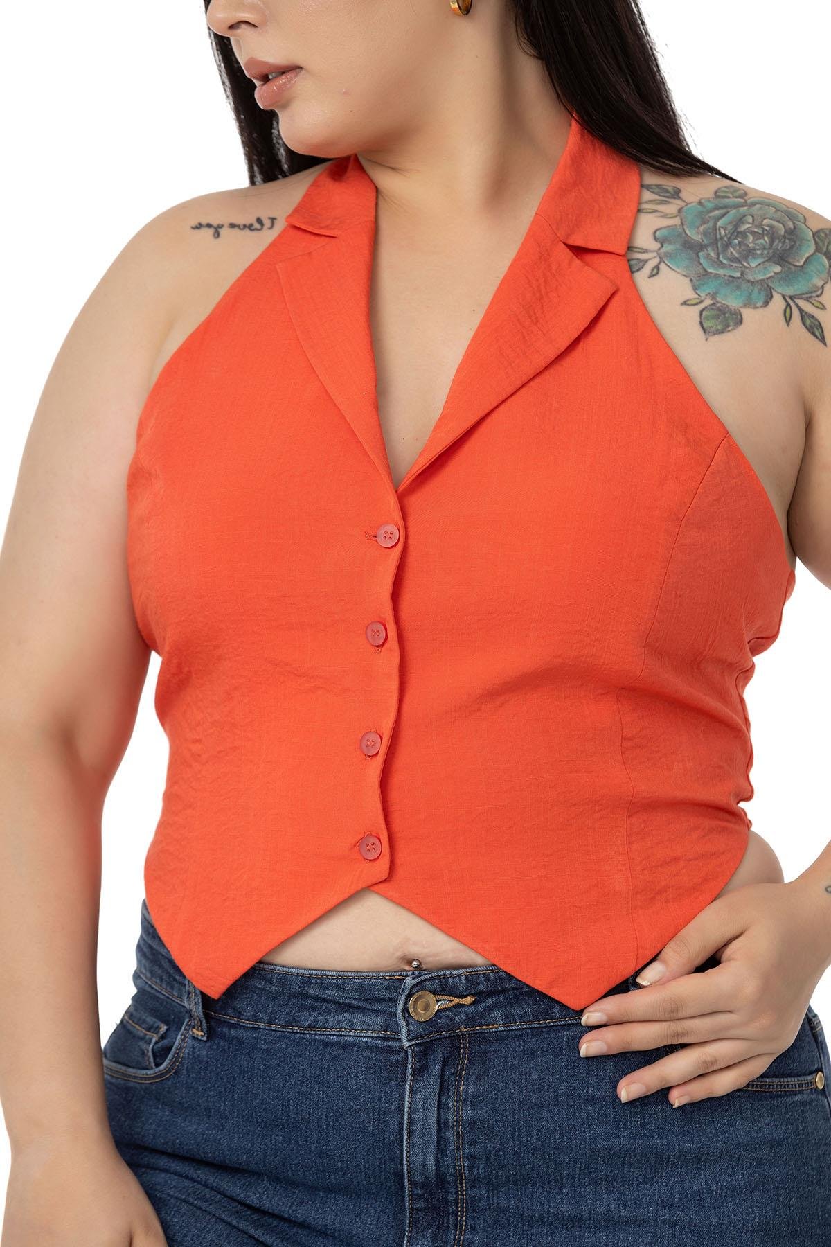 TEK KALANLARBüyük Beden Gömlek Yaka Sırtı Gipeli ve Astarlı Mini Oranj YelekDISENTIS MODESTBüyük Beden Gömlek Yaka Sırtı Gipeli ve Astarlı Mini Oranj Yelek